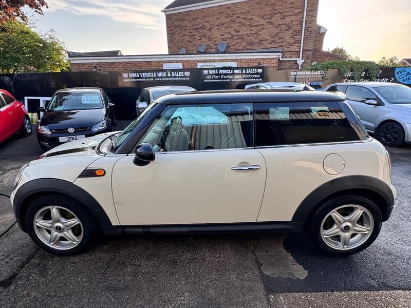 2010 Mini Cooper diesel - main
