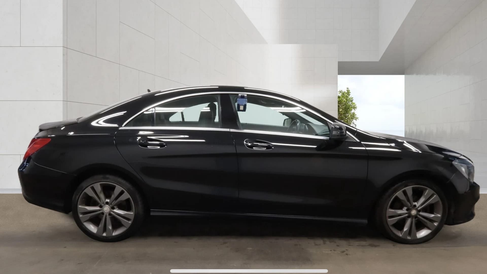 2013 Mercedes-Benz CLA 220 Sport - main