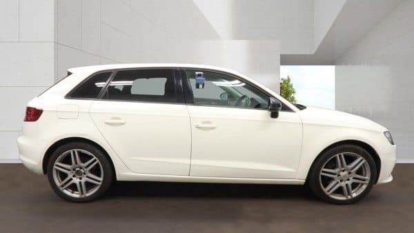 2014 Audi A3 - image 8