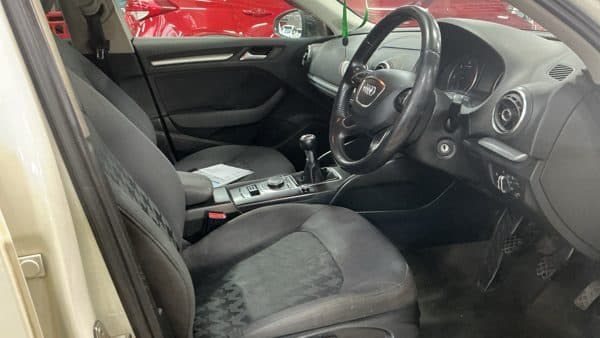 2014 Audi A3 - image 9