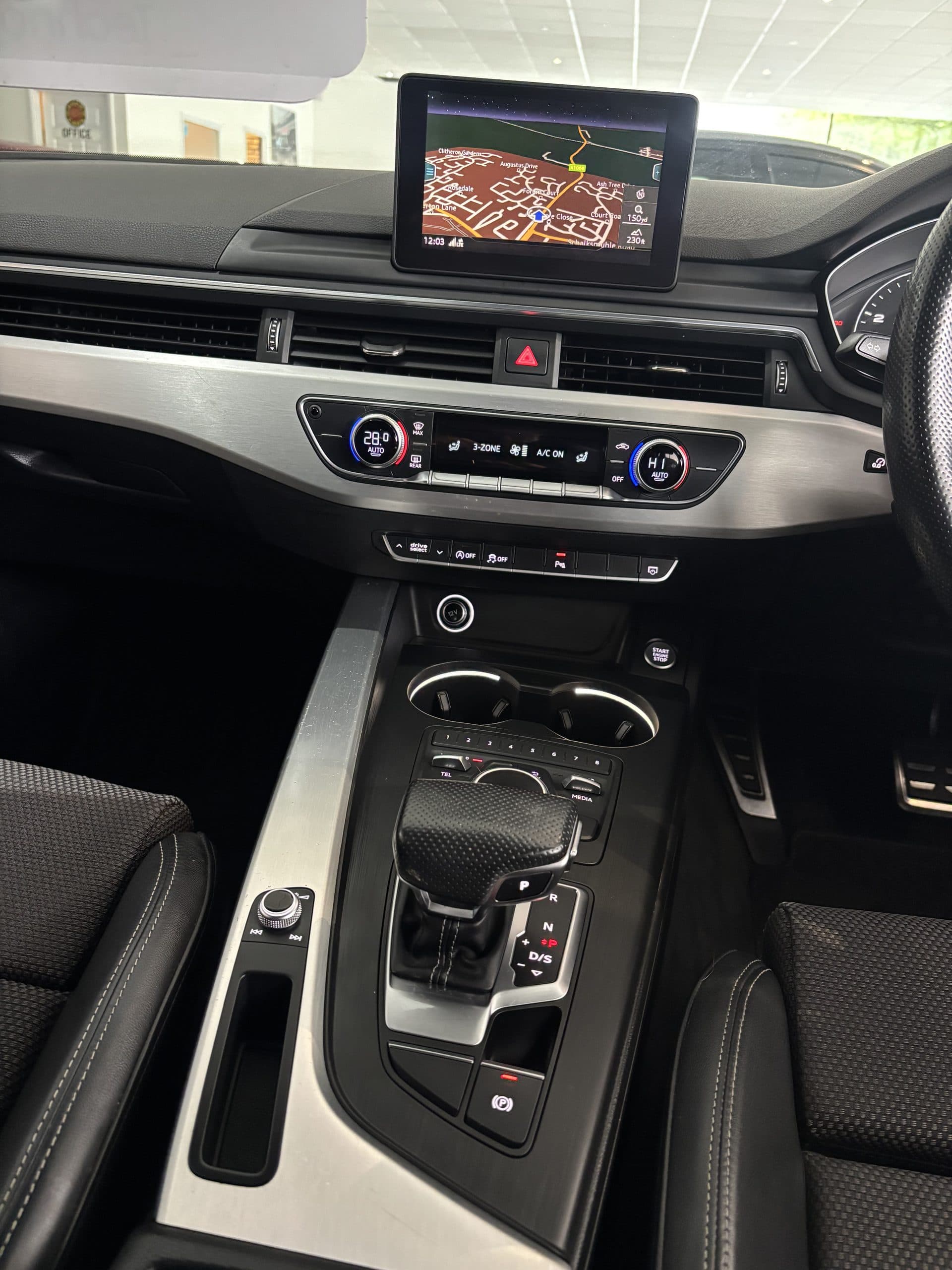 2016 Audi A4 2.0 TDI Ultra 190 S Line 5dr S Tronic Automatic - image 13