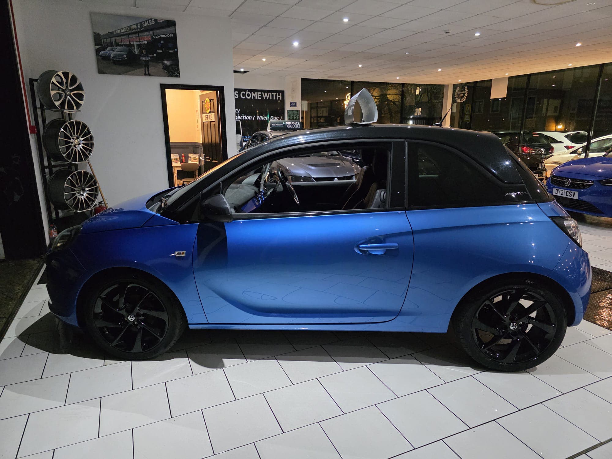 2016 Vauxhall Adam 1.2i Energised 3dr - image 4