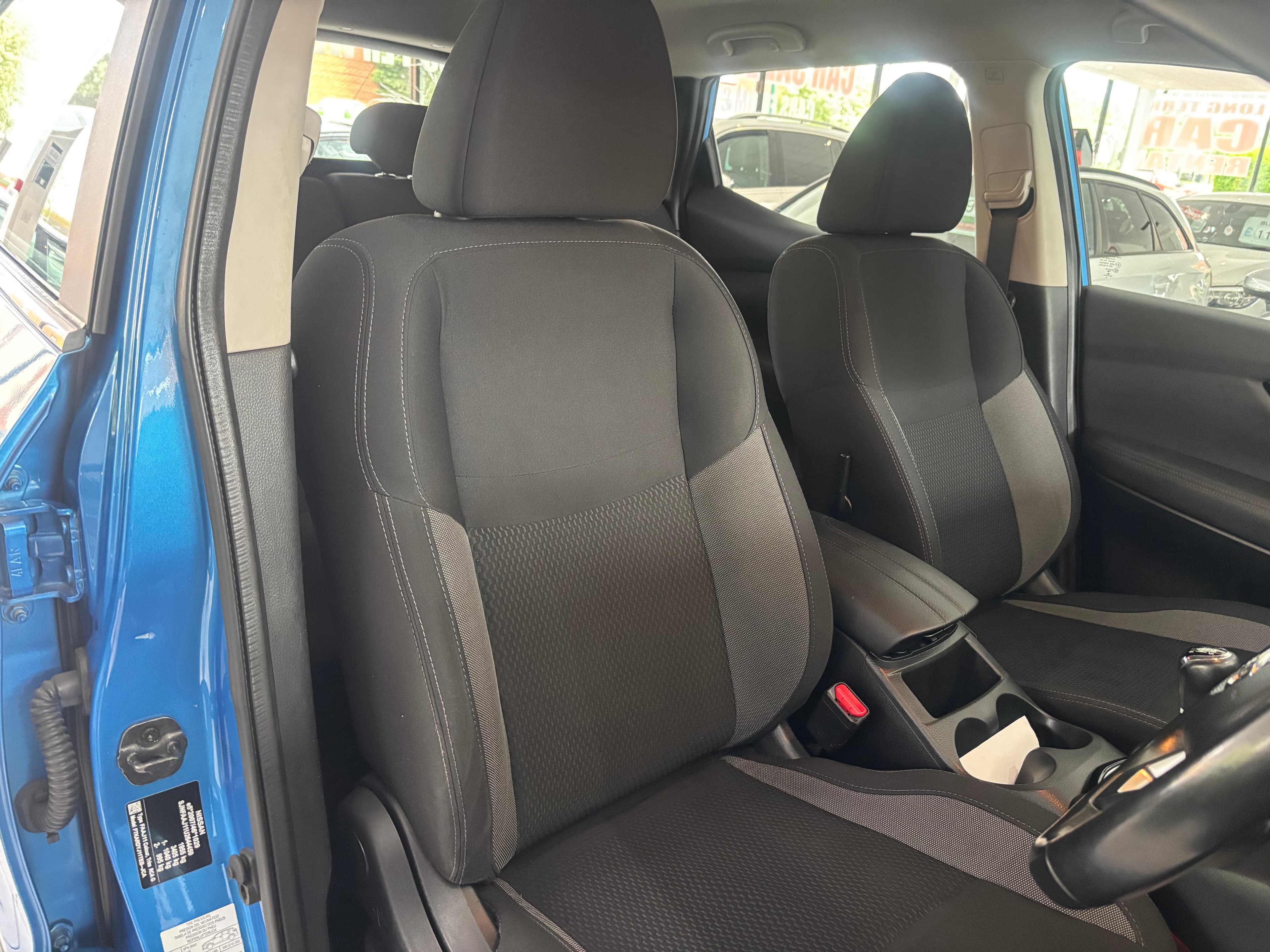 2019 Nissan QASHQAI 1.5 dCi 115 Acenta Premium 5dr - image 11
