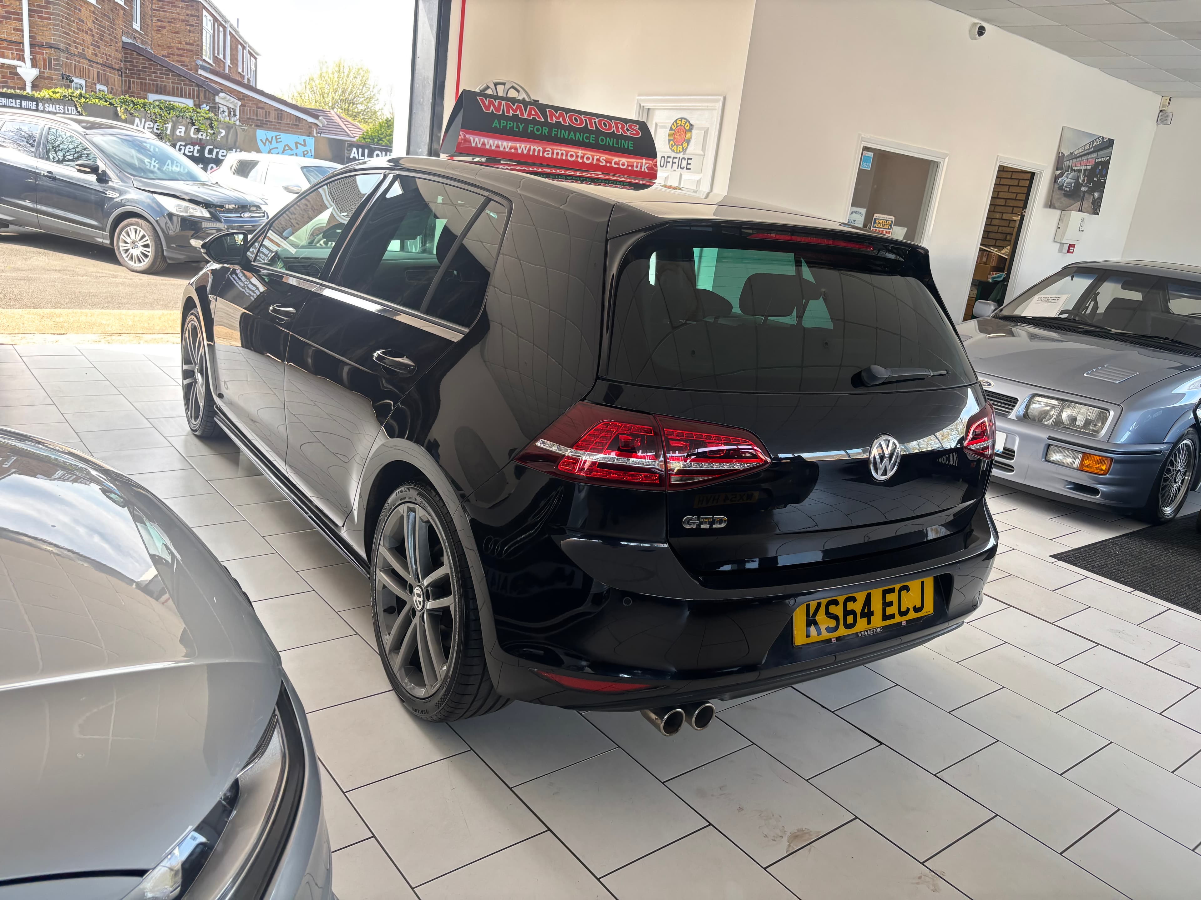 2014 Volkswagen Golf 2.0 TDI GTD 184 - image 3