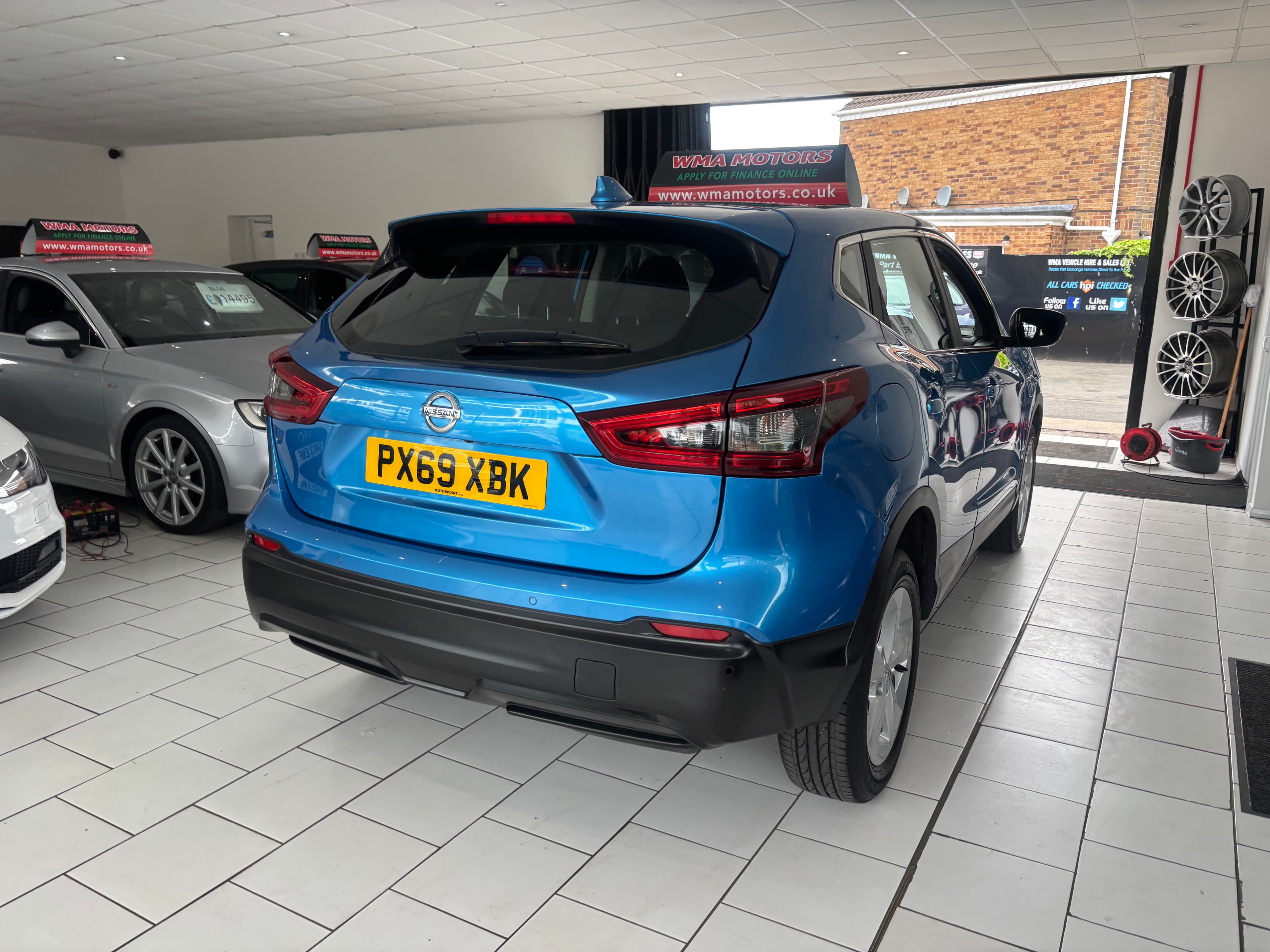 2019 Nissan QASHQAI 1.5 dCi 115 Acenta Premium 5dr - image 5