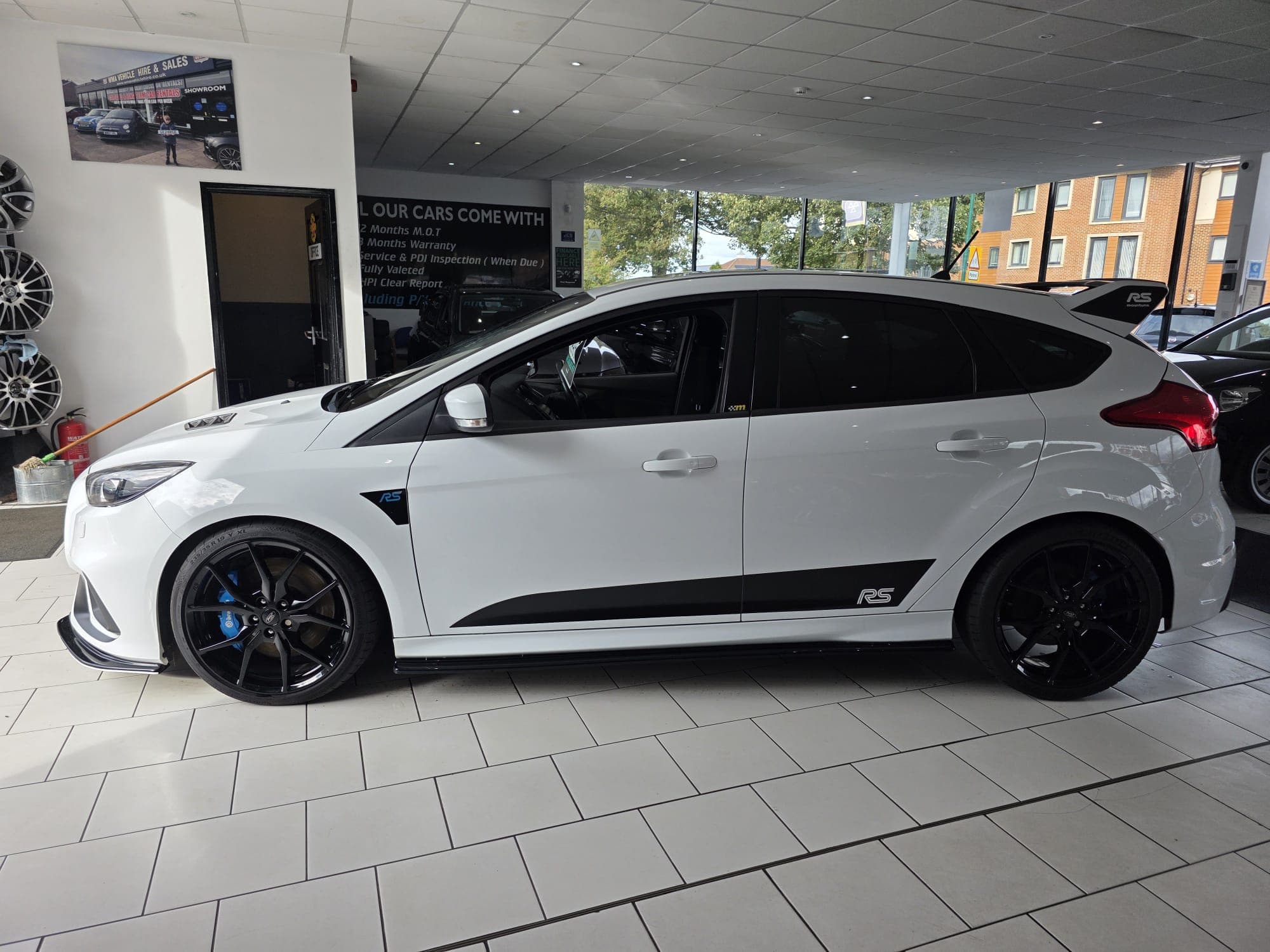 2017 Ford Focus Rs 2.3 Mountune - image 8