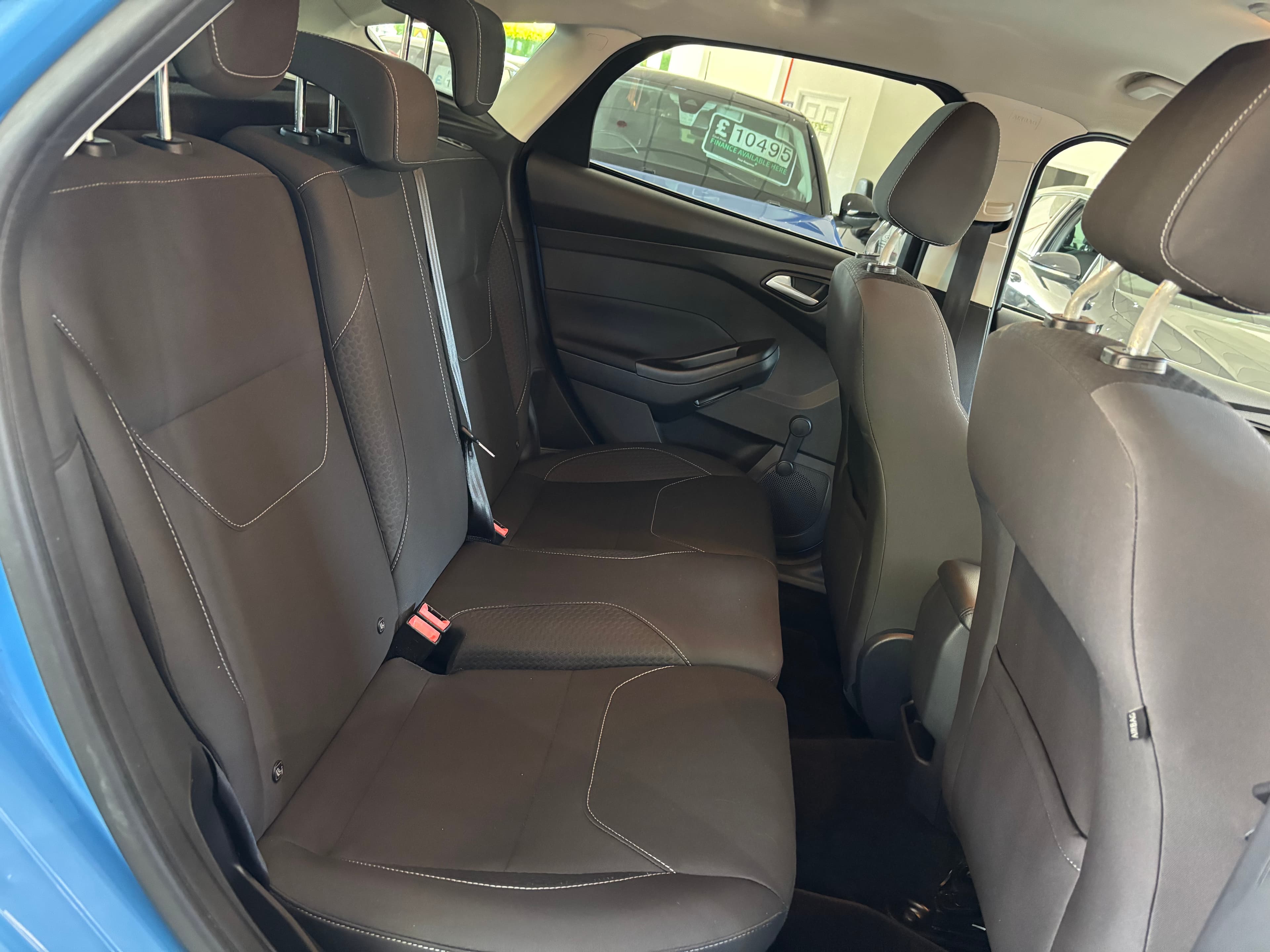 2016 Ford FOCUS 1.5 TDCi 120 Zetec 5dr - image 11