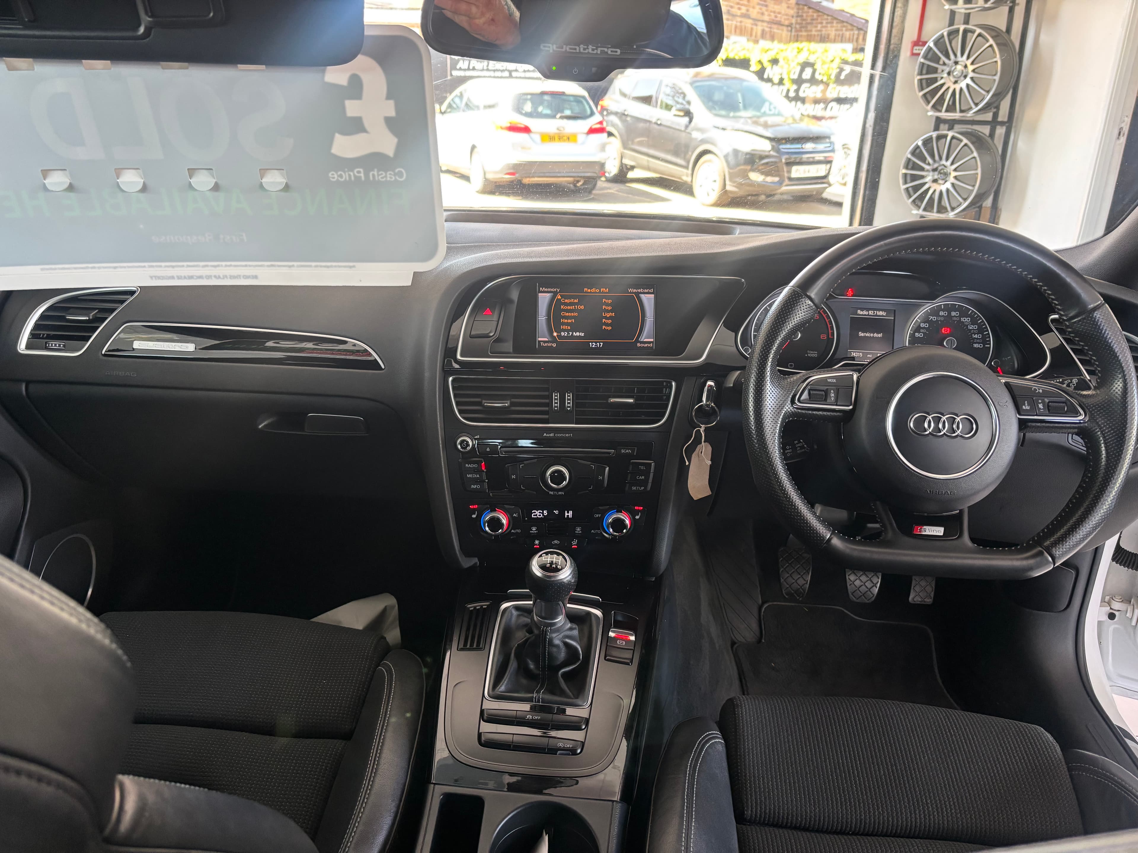 2013 Audi A4 2.0 TDI 177 QUATTRO BLACK EDITION 5DR - image 11