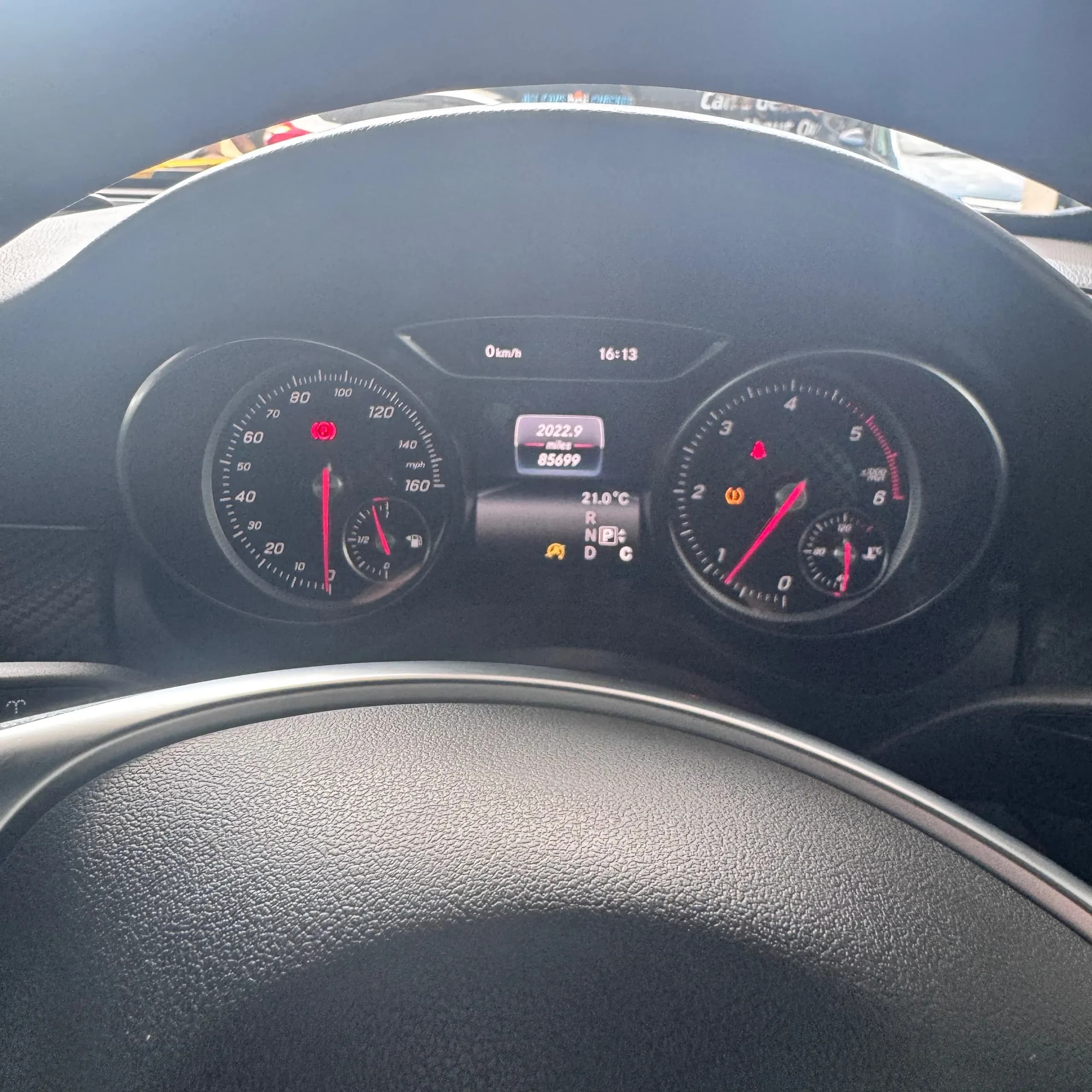 Vehicle photo — dashboard