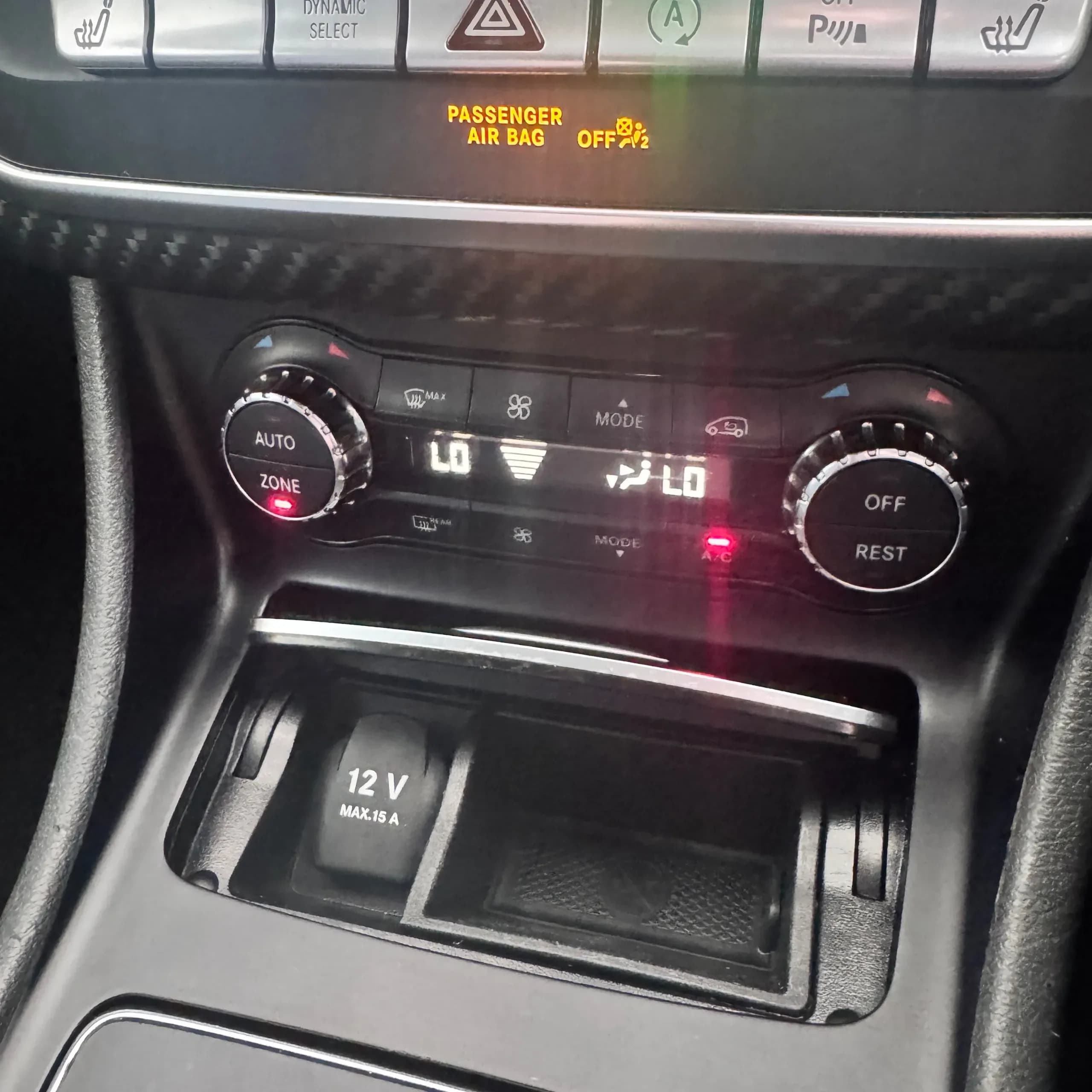 Vehicle photo — feature
