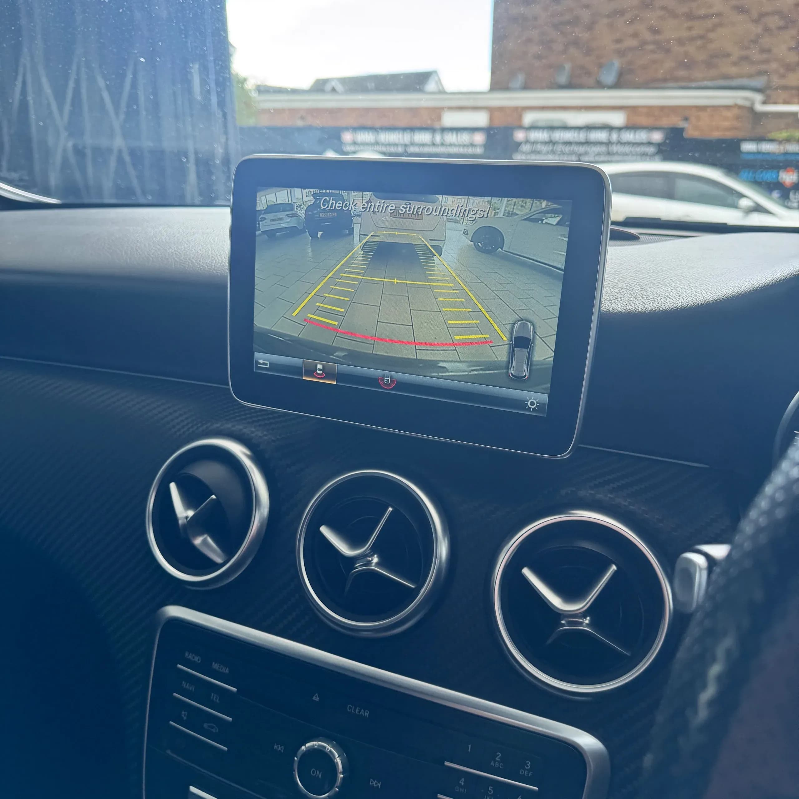 Vehicle photo — feature