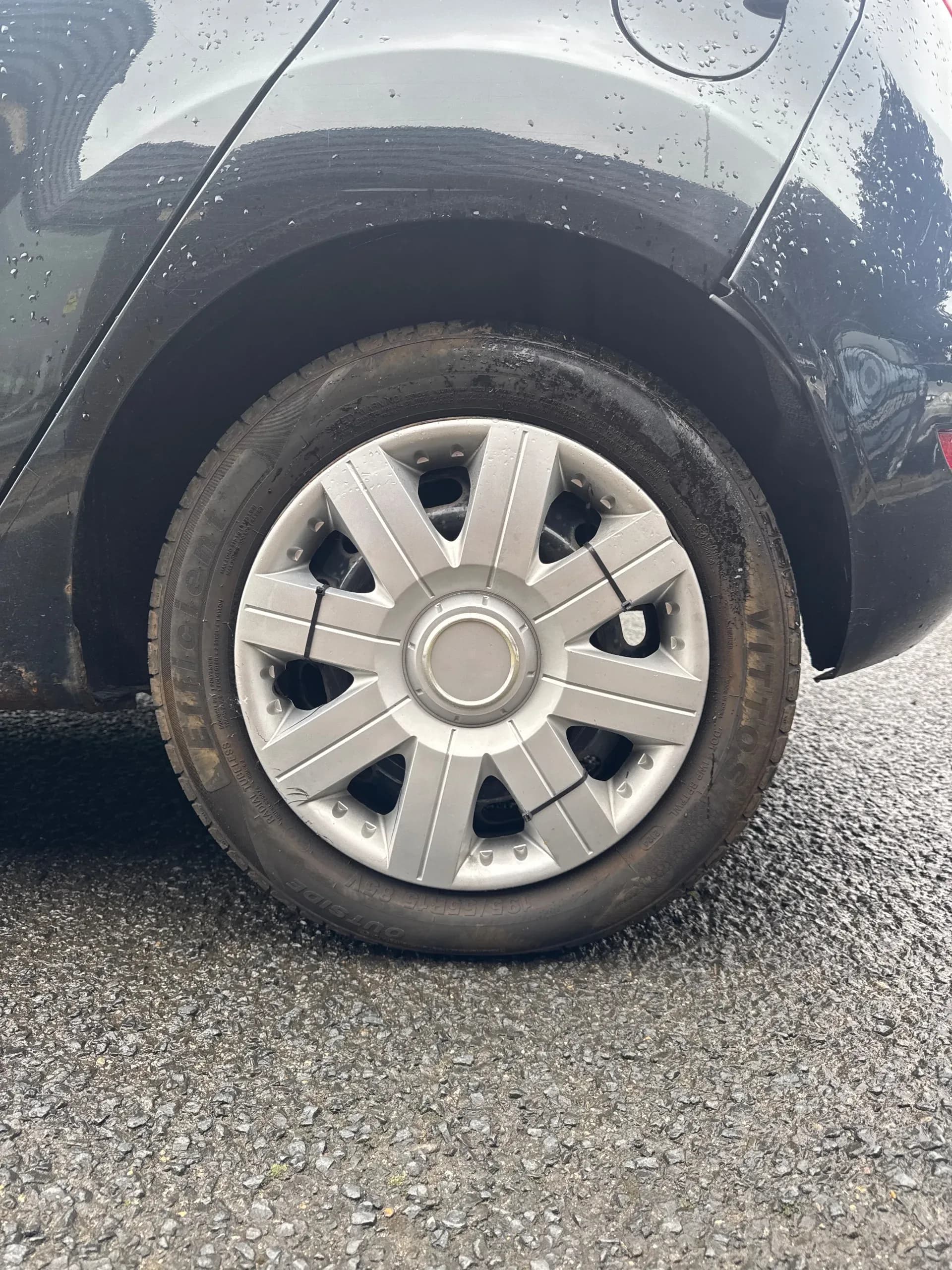 Vehicle photo — ns rear alloy
