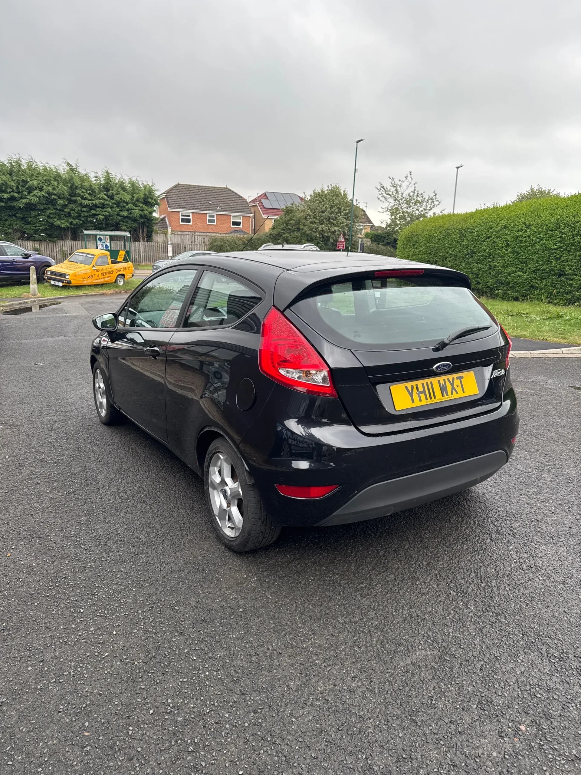 Vehicle photo — nsr three quarter