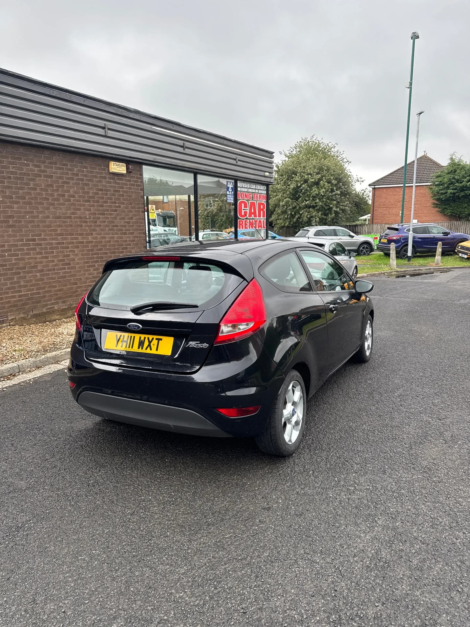 Vehicle photo — osr three quarter