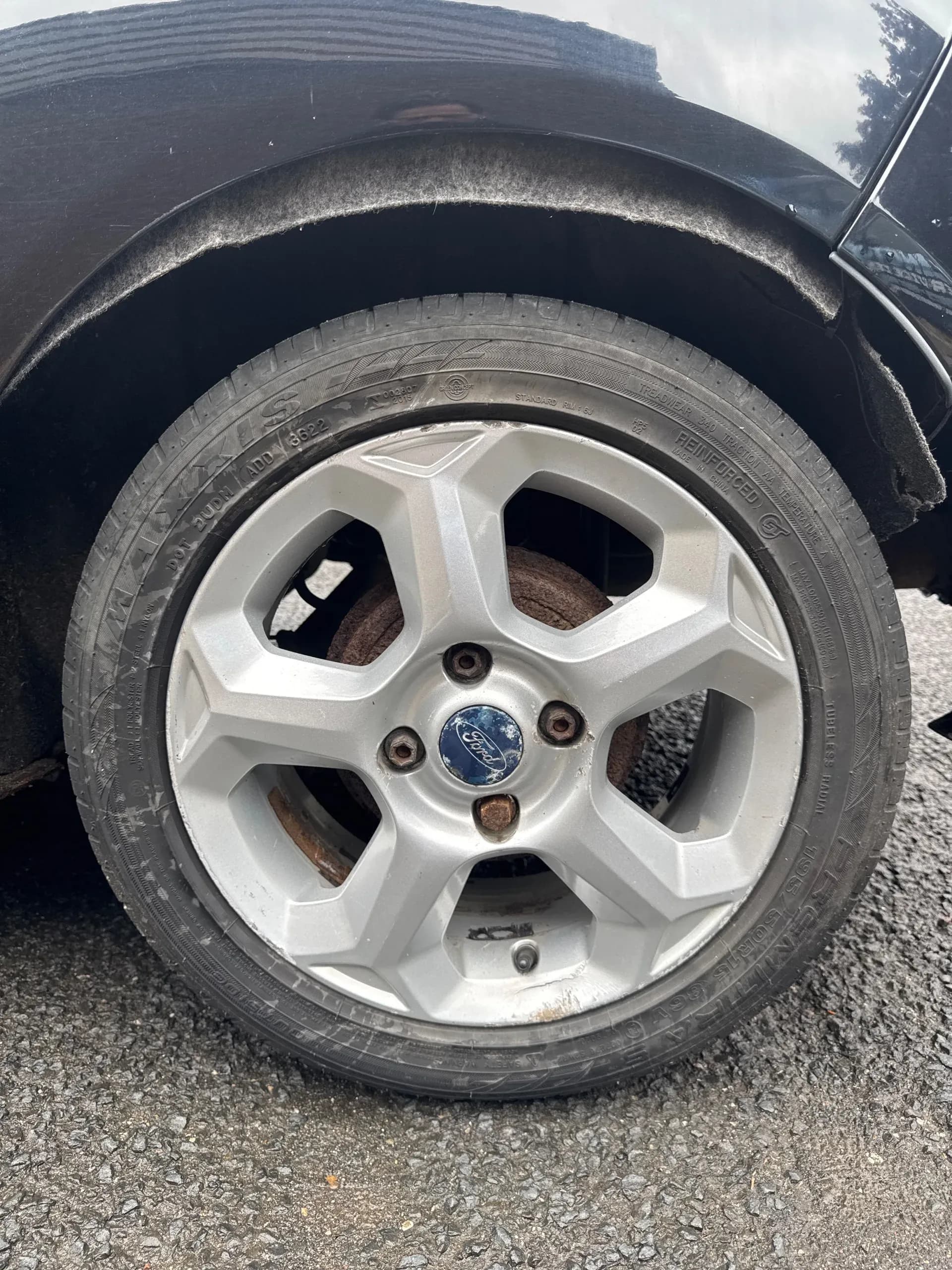 Vehicle photo — ns rear alloy