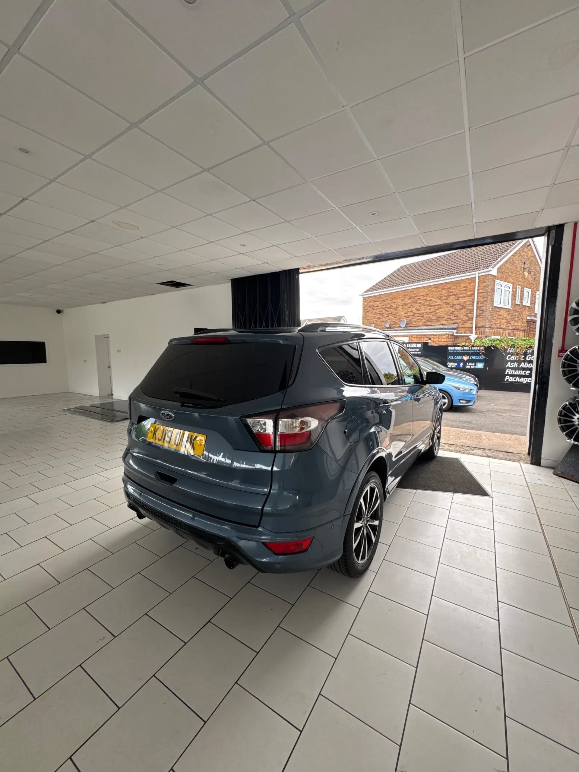Vehicle photo — osr three quarter