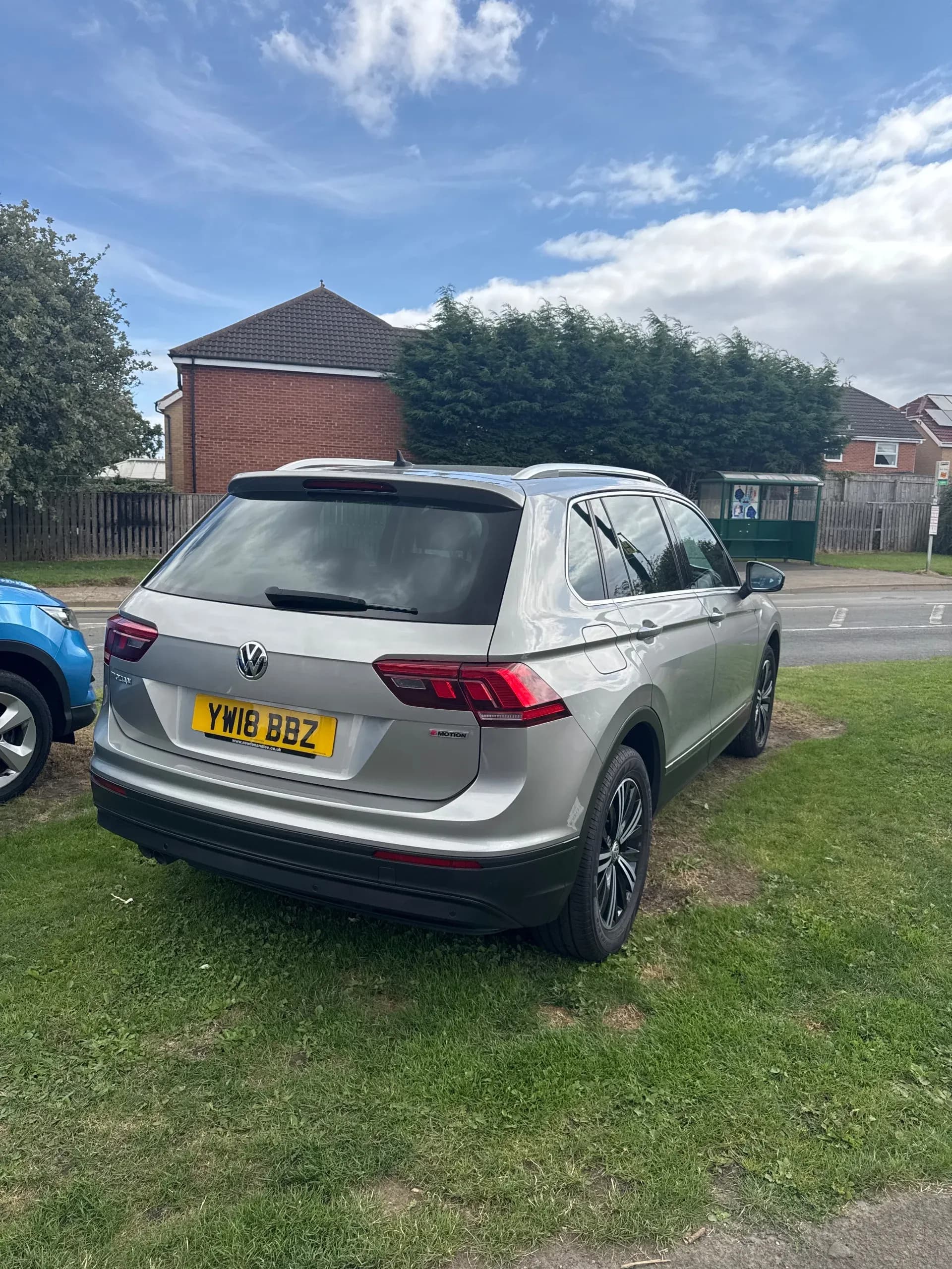 Vehicle photo — osr three quarter