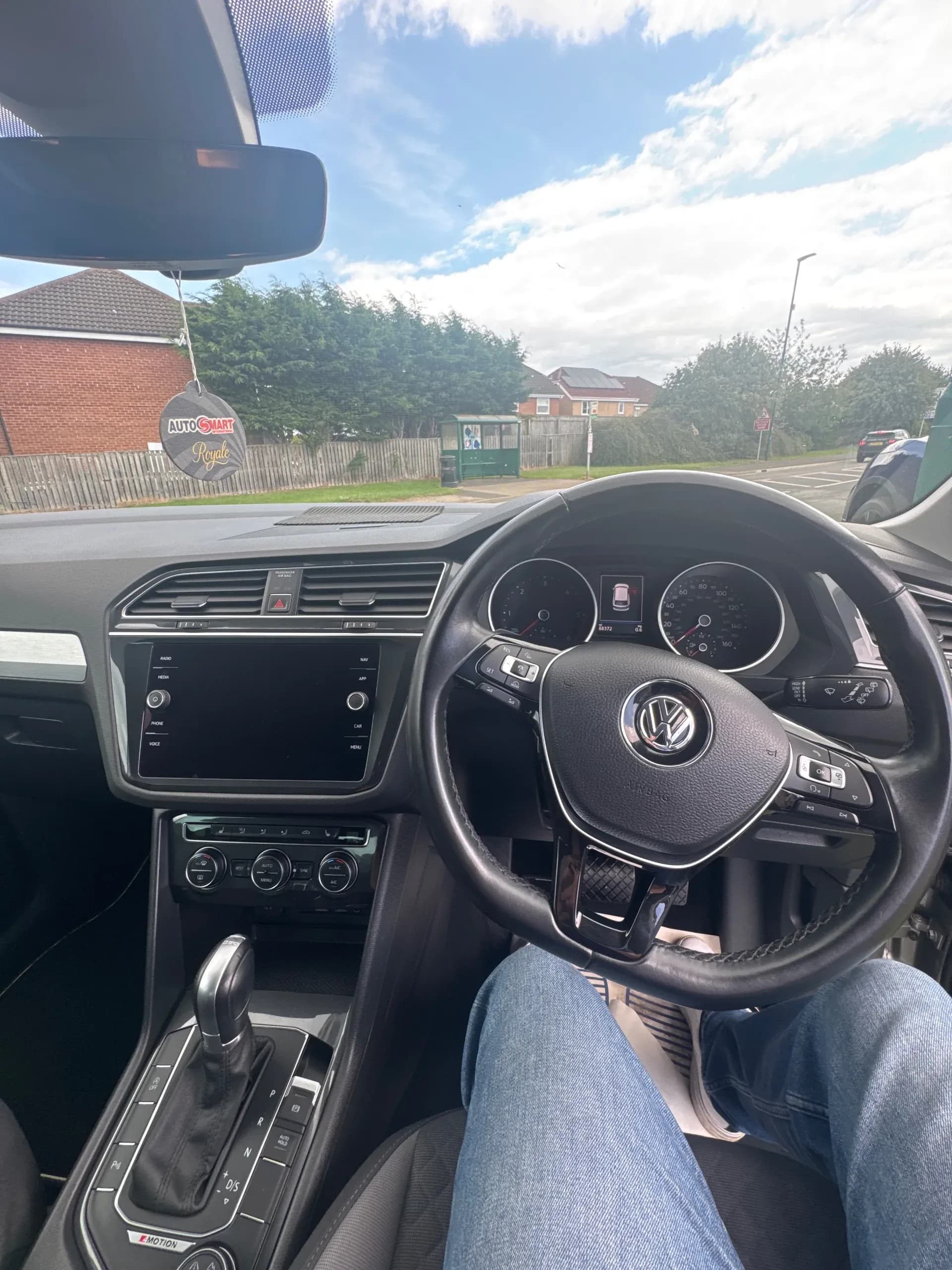 Vehicle photo — dashboard