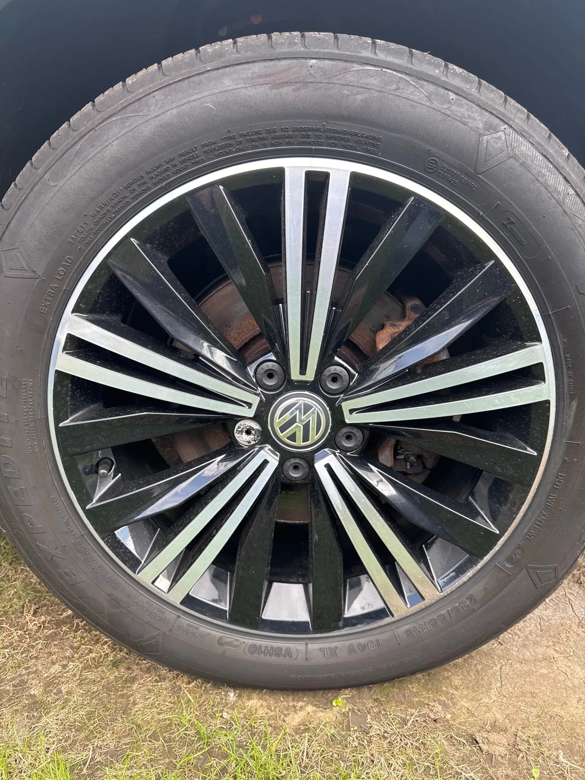 Vehicle photo — os front alloy