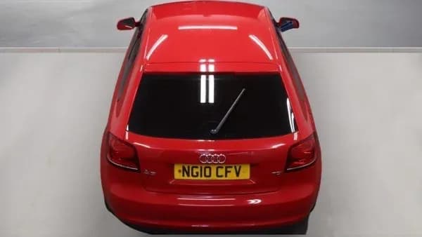 Vehicle photo — rear