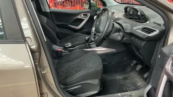 Vehicle photo — front interior