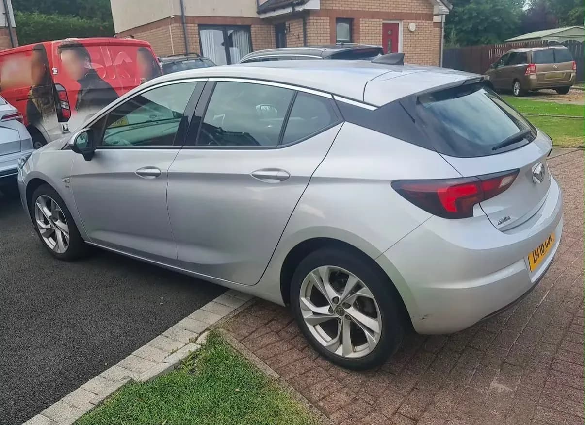 Vehicle photo — nsr three quarter