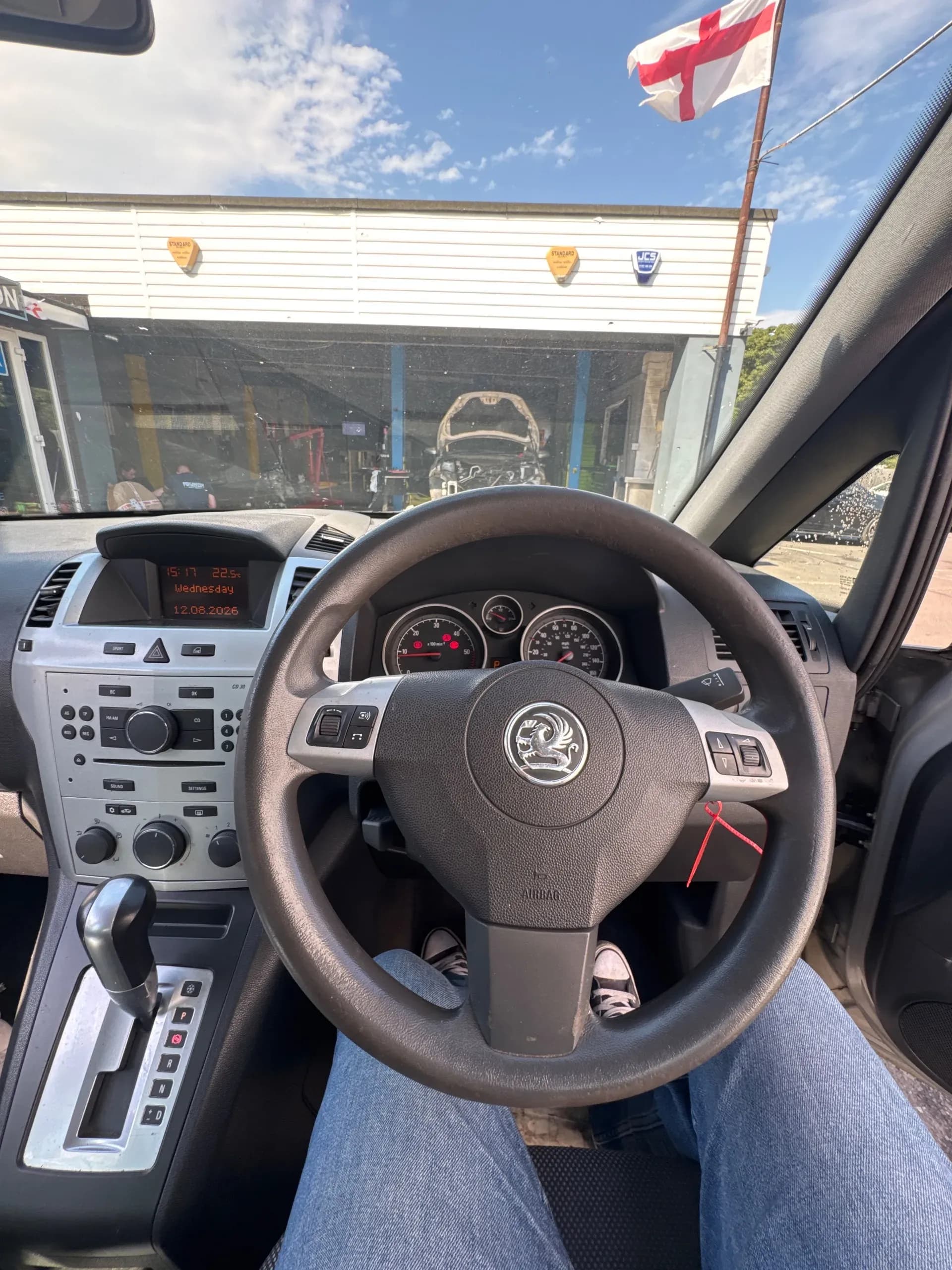 Vehicle photo — dashboard
