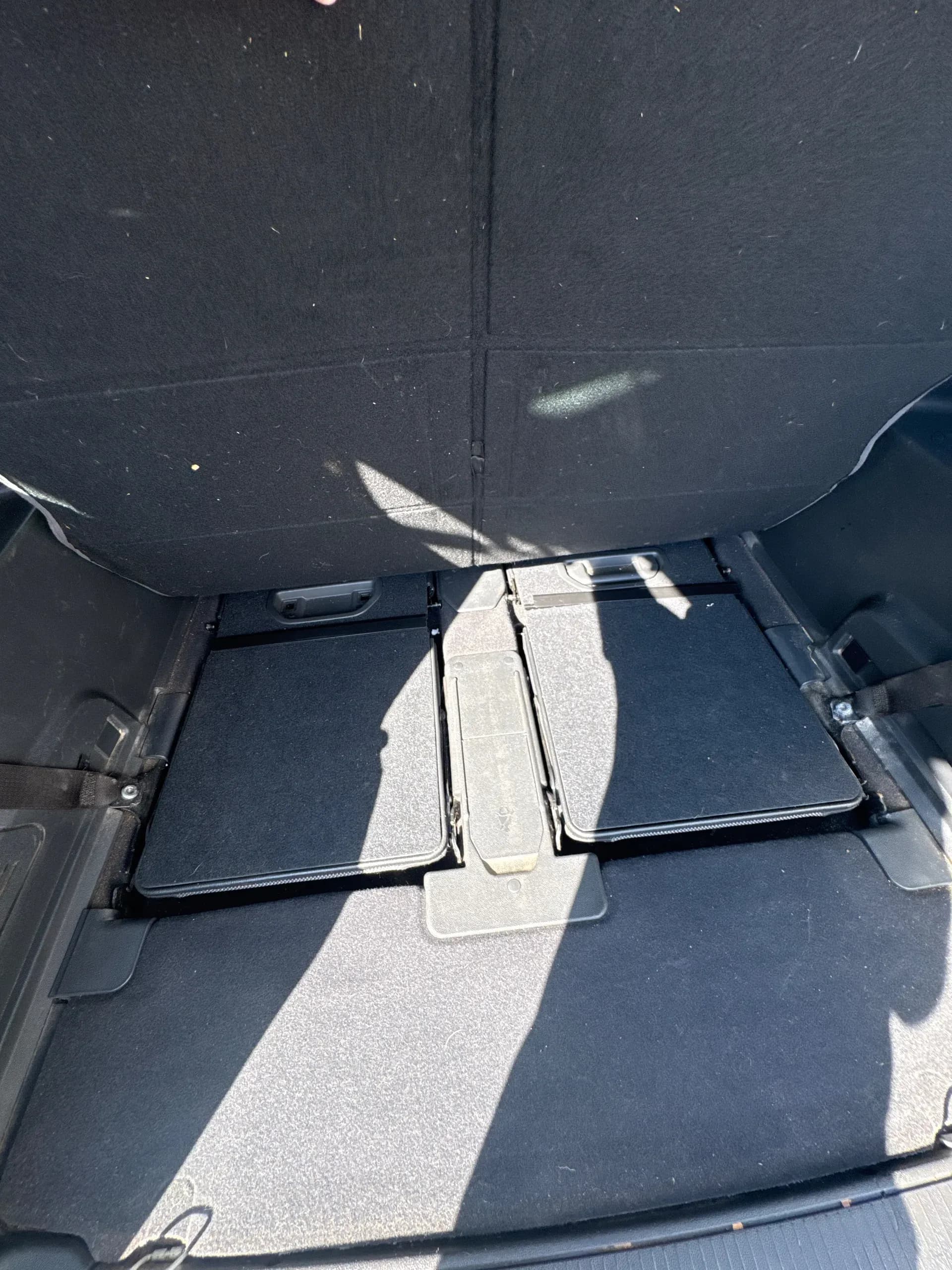 Vehicle photo — key feature