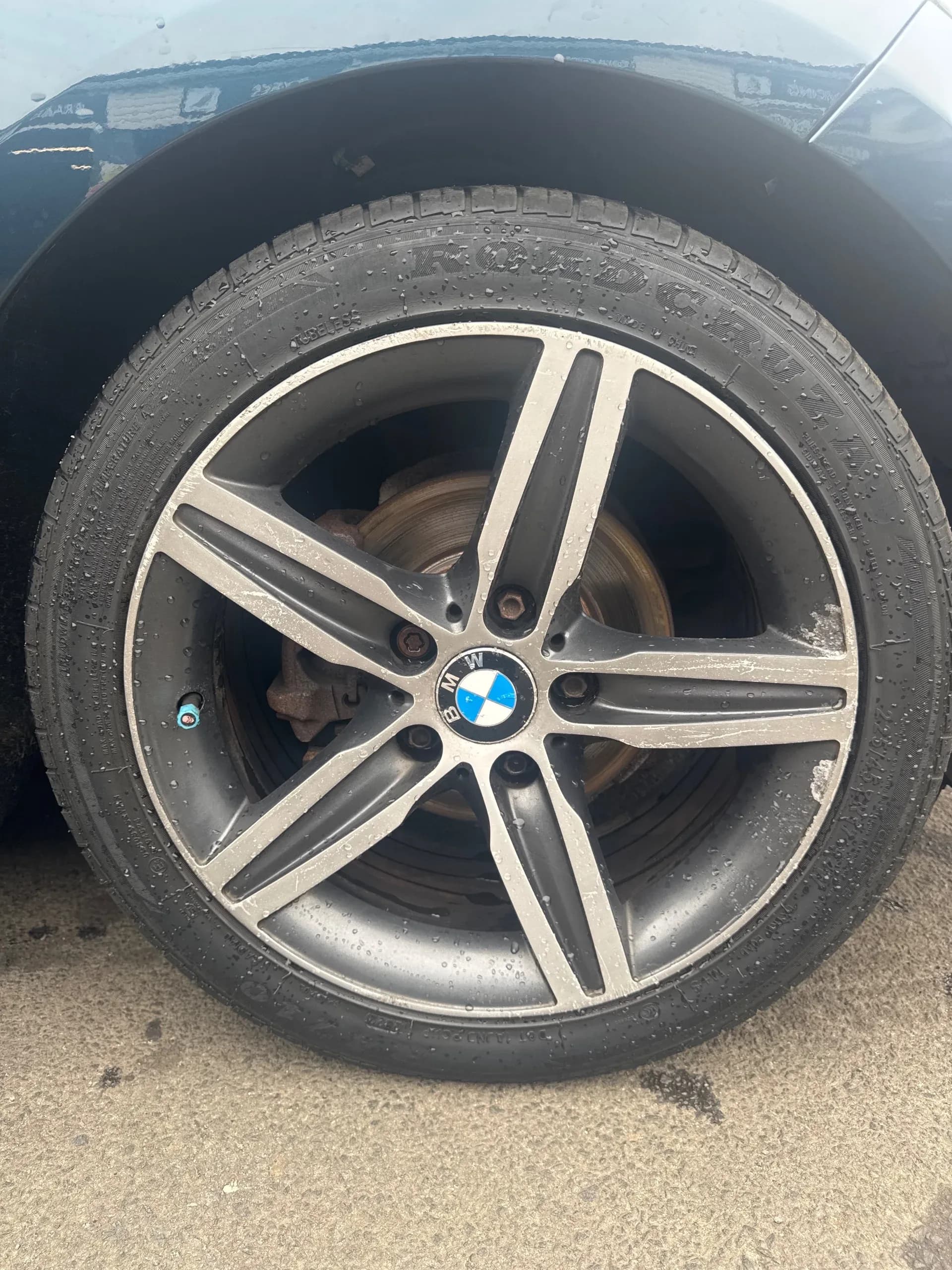 Vehicle photo — os front alloy