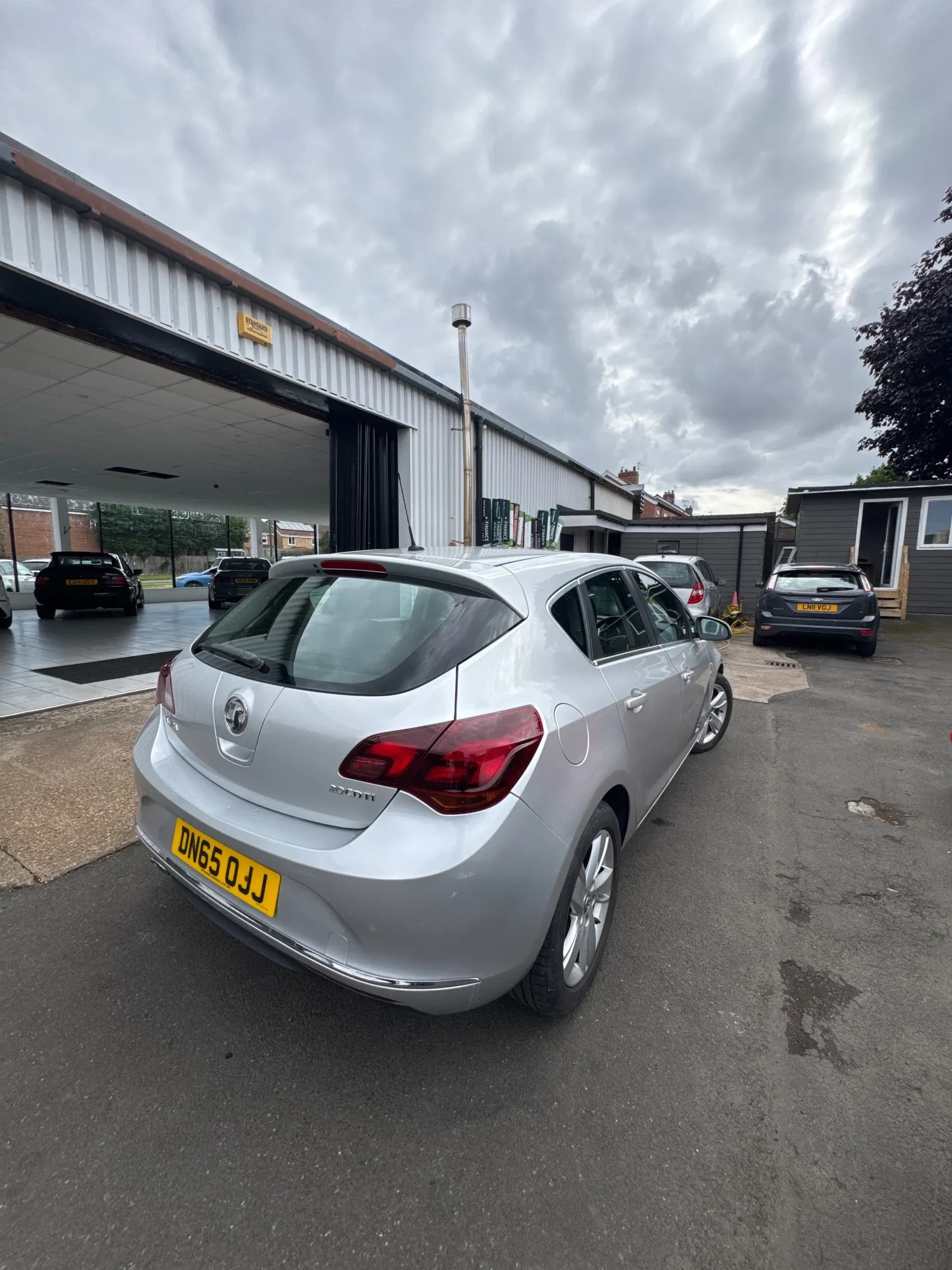 Vehicle photo — osr three quarter