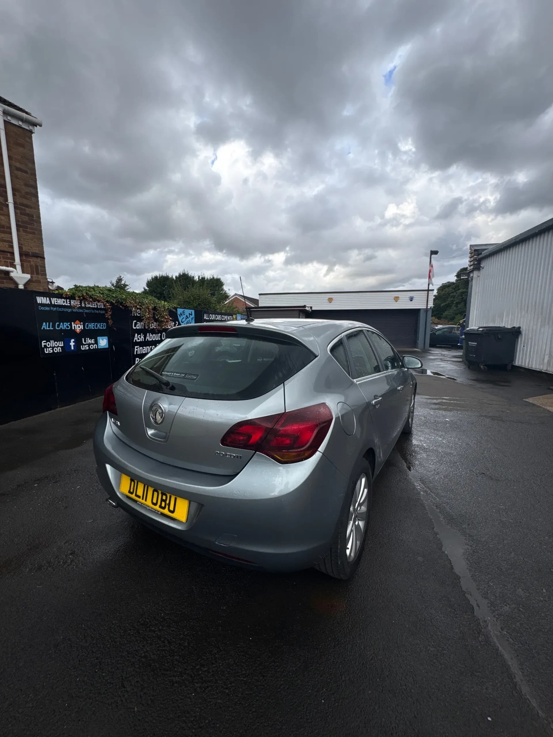 Vehicle photo — osr three quarter