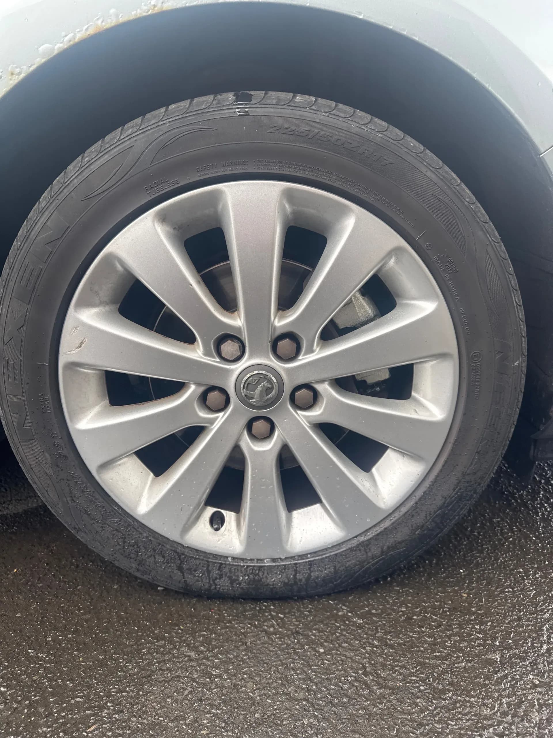 Vehicle photo — os front alloy