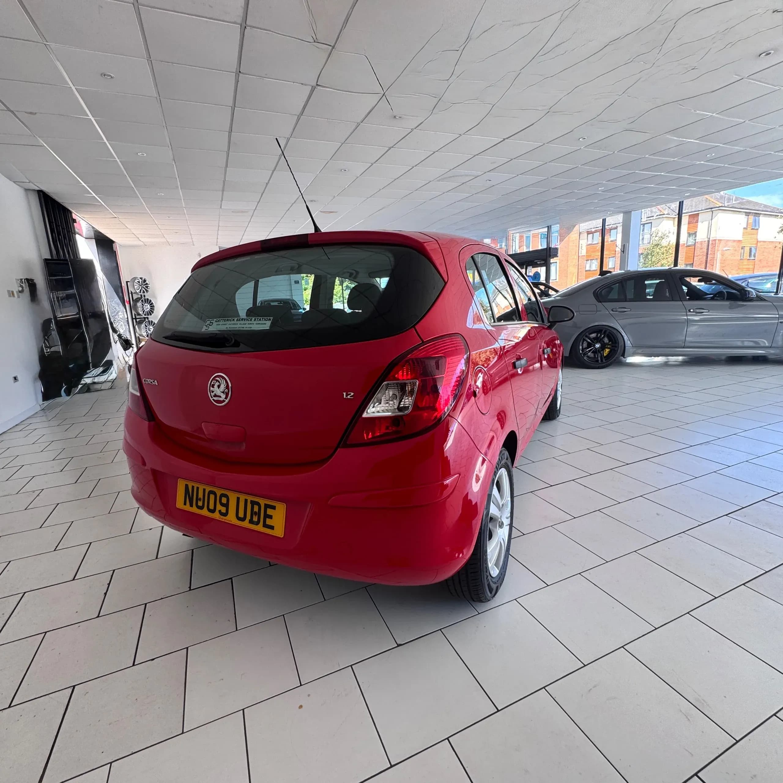 Vehicle photo — osr three quarter