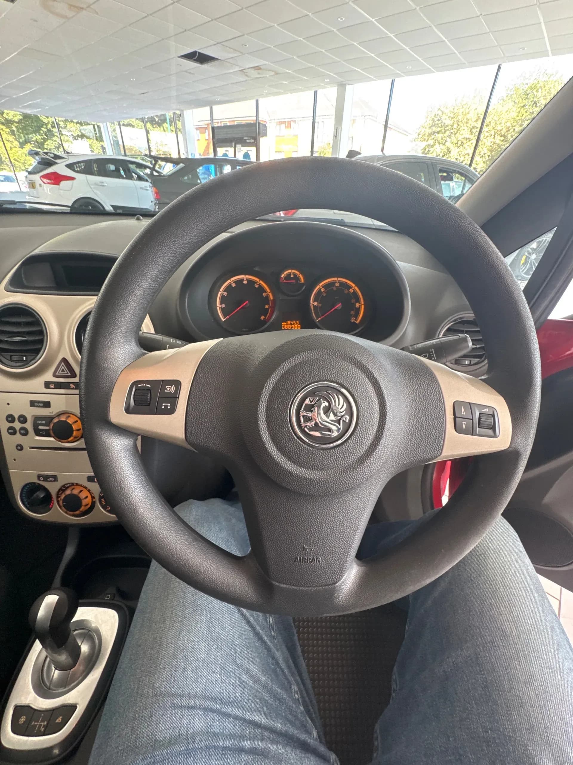 Vehicle photo — dashboard