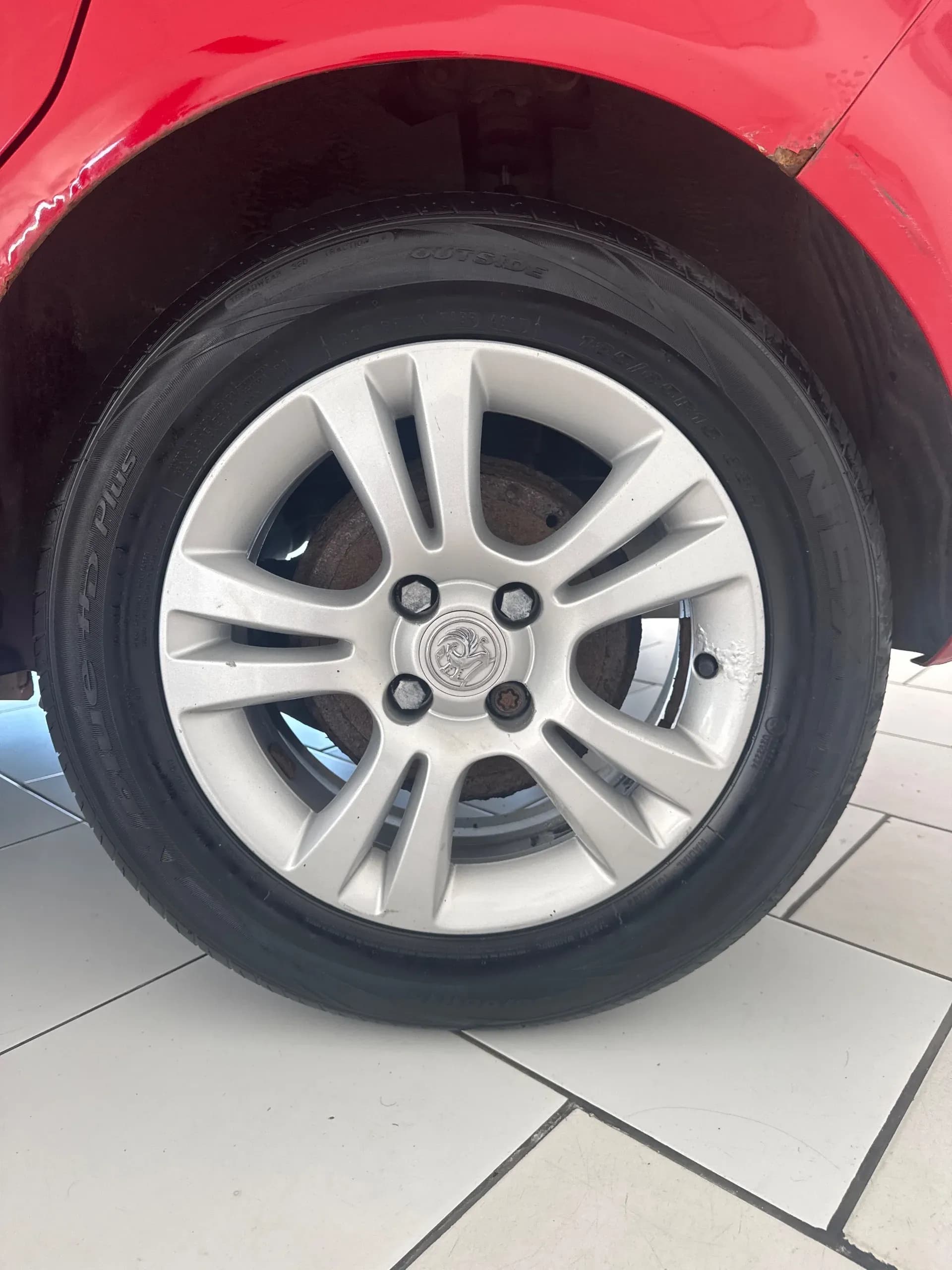 Vehicle photo — ns rear alloy