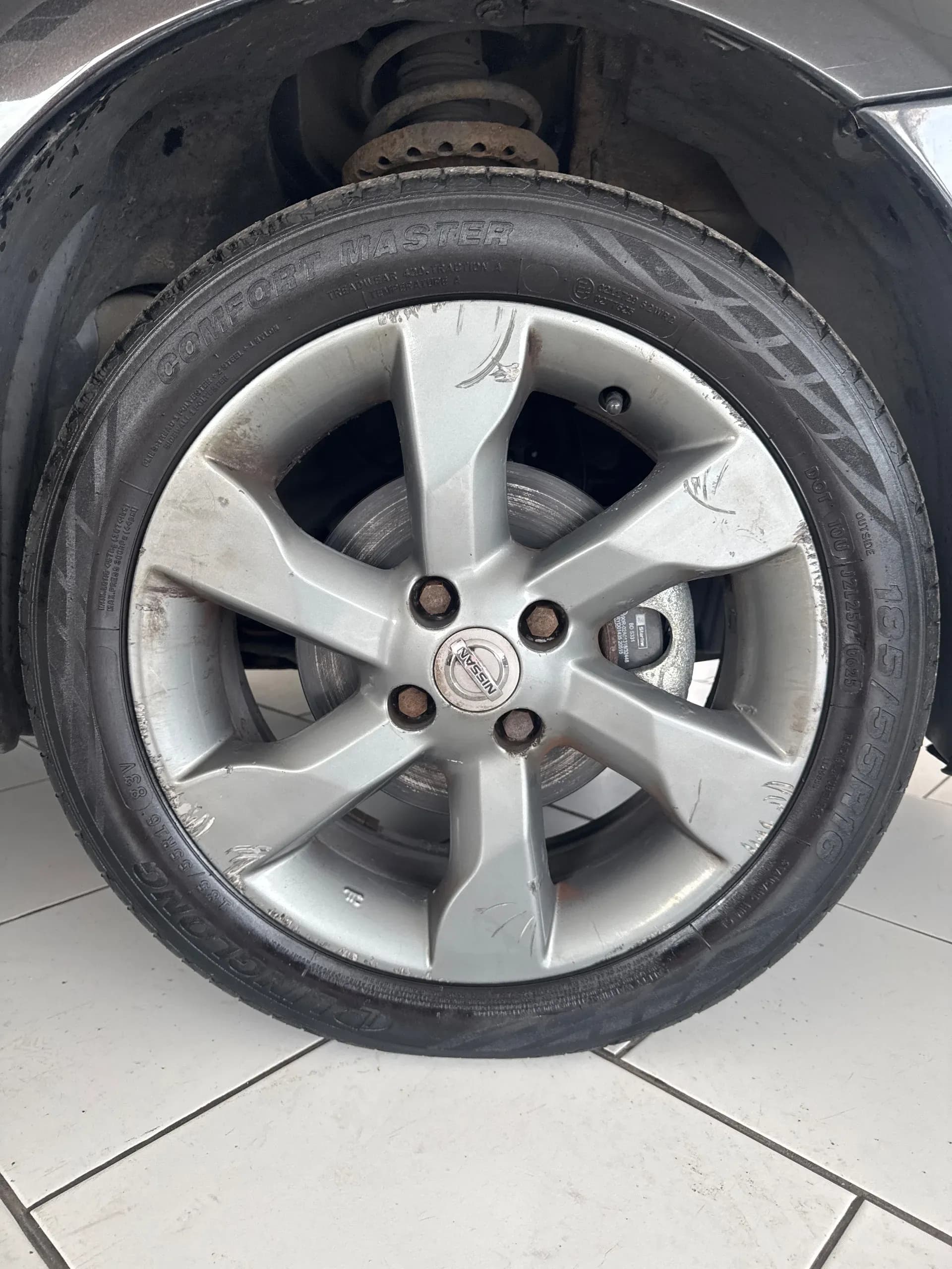 Vehicle photo — os front alloy