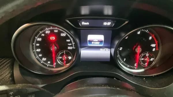 Vehicle photo — dashboard