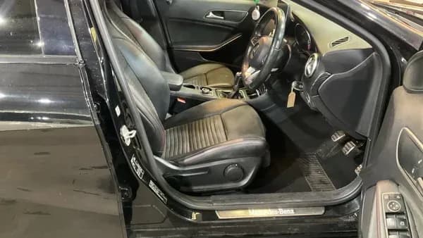 Vehicle photo — front interior