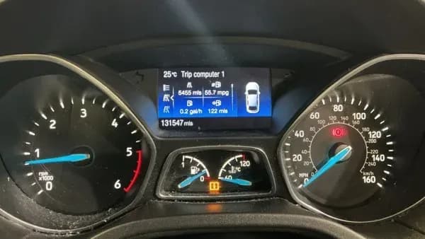Vehicle photo — dashboard