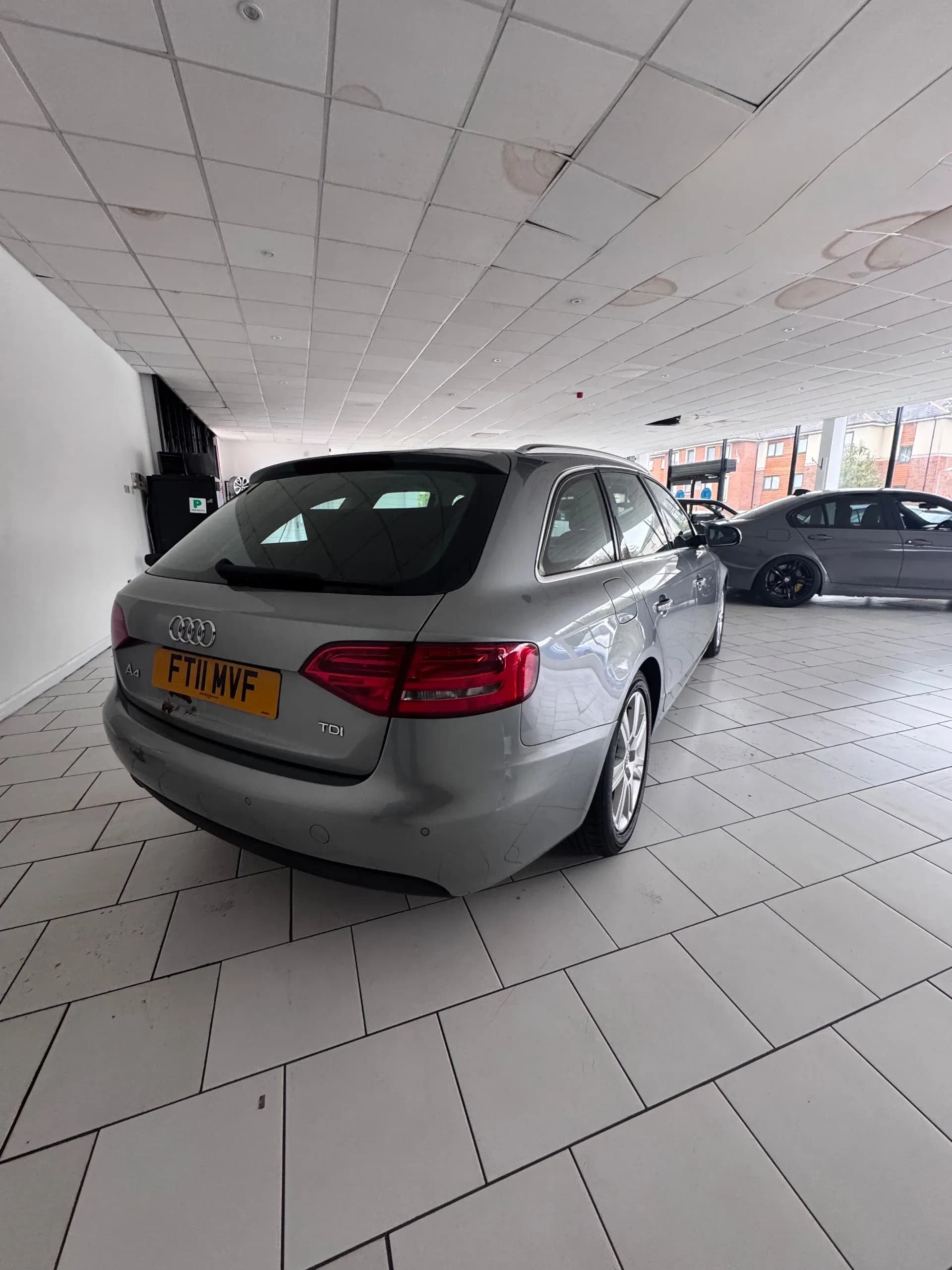 Vehicle photo — osr three quarter