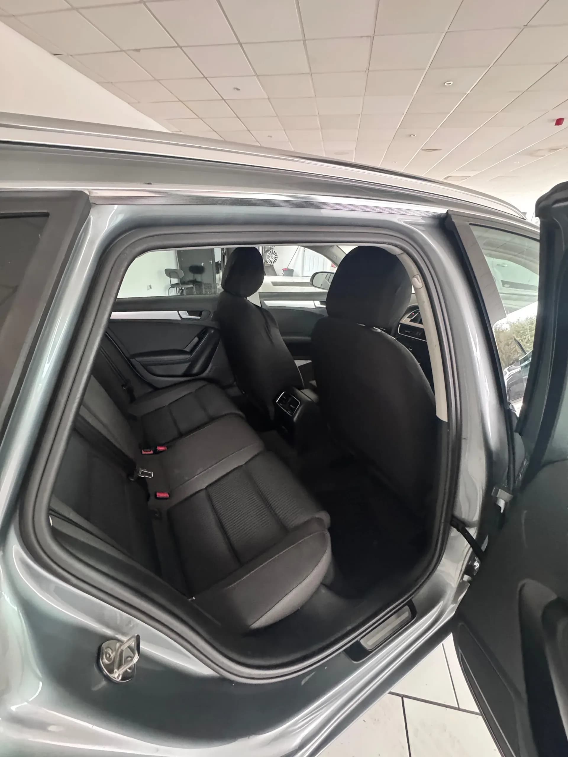 Vehicle photo — rear interior