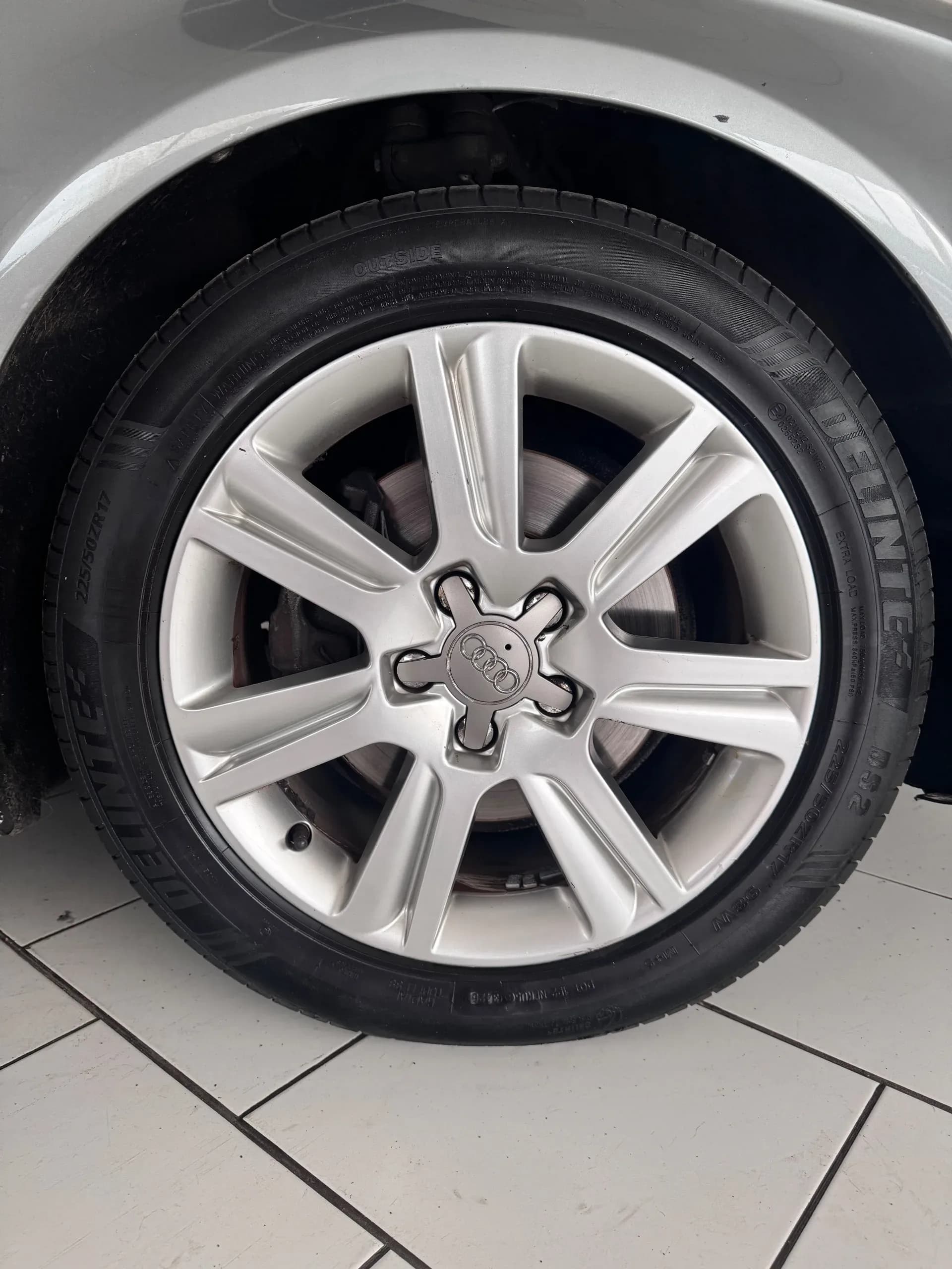 Vehicle photo — os front alloy