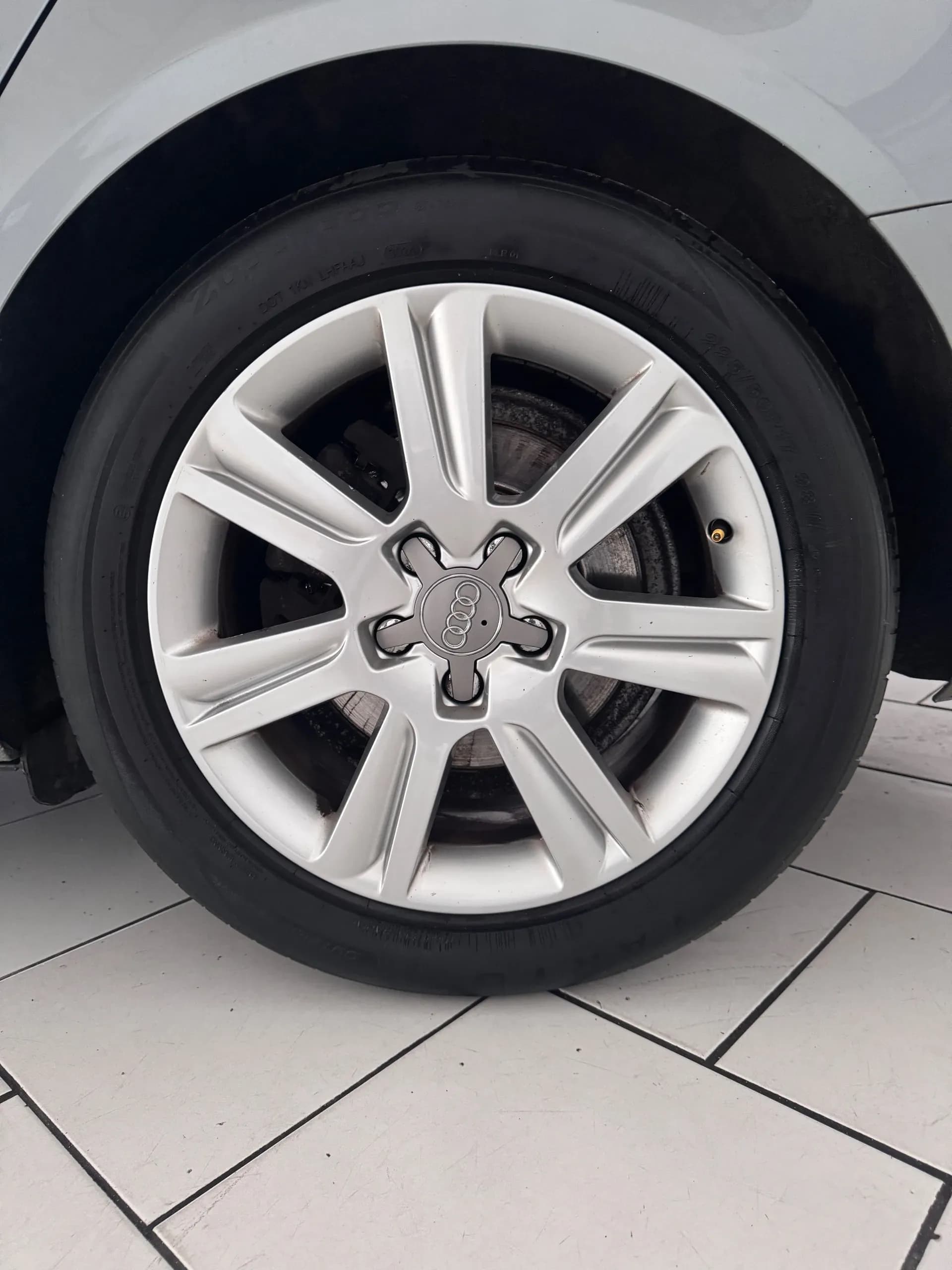 Vehicle photo — ns rear alloy