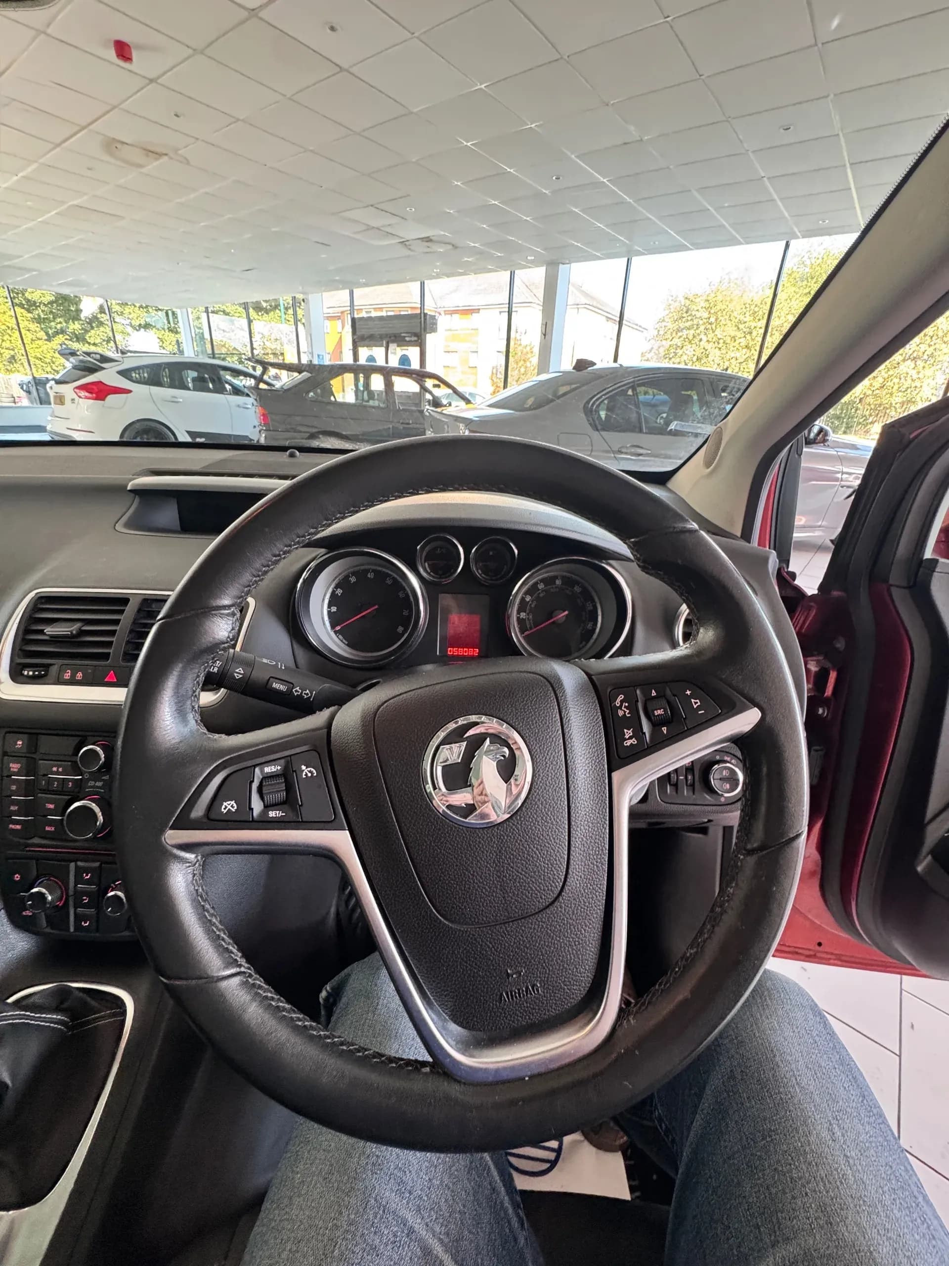 Vehicle photo — dashboard