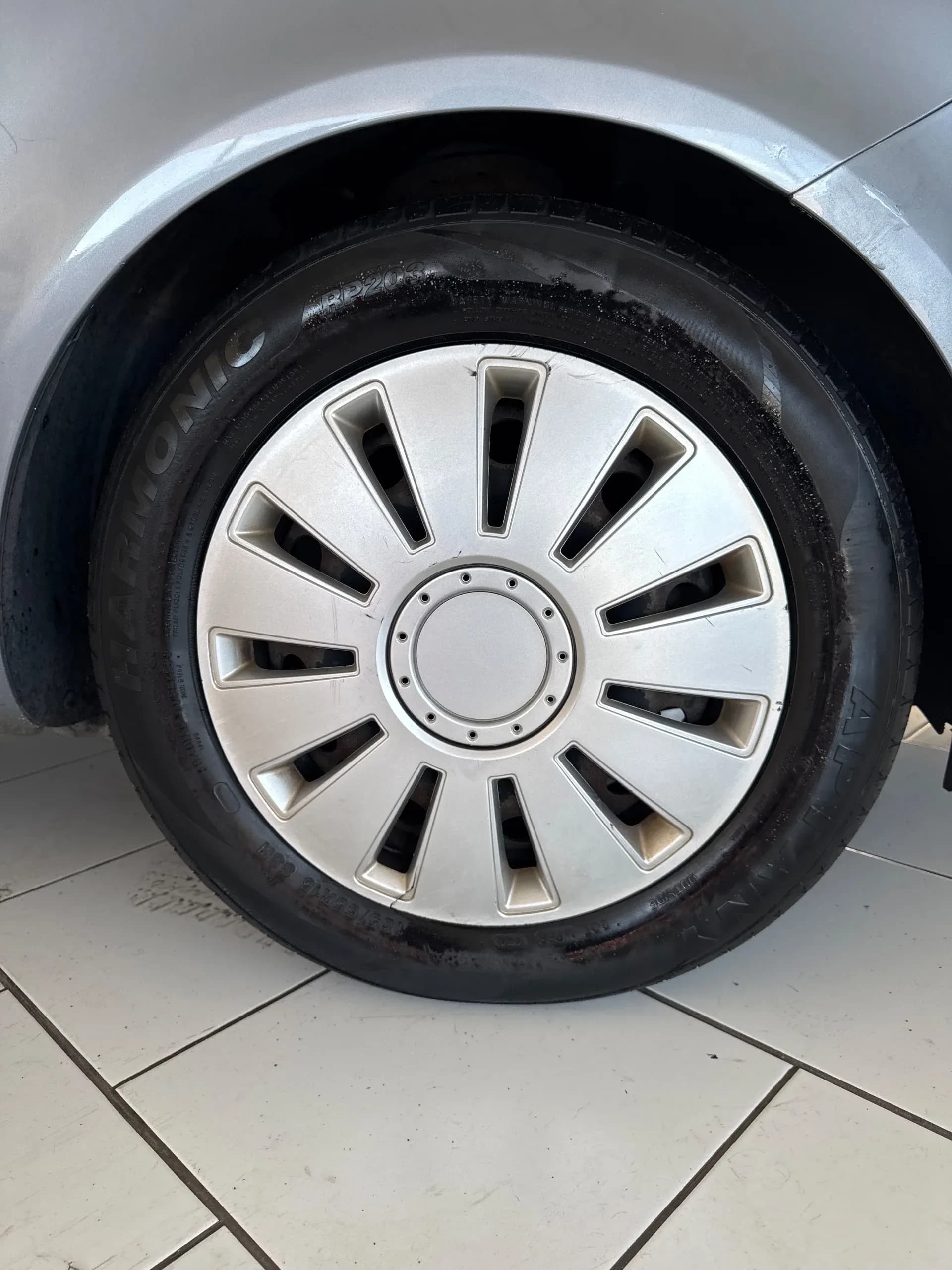 Vehicle photo — os front alloy