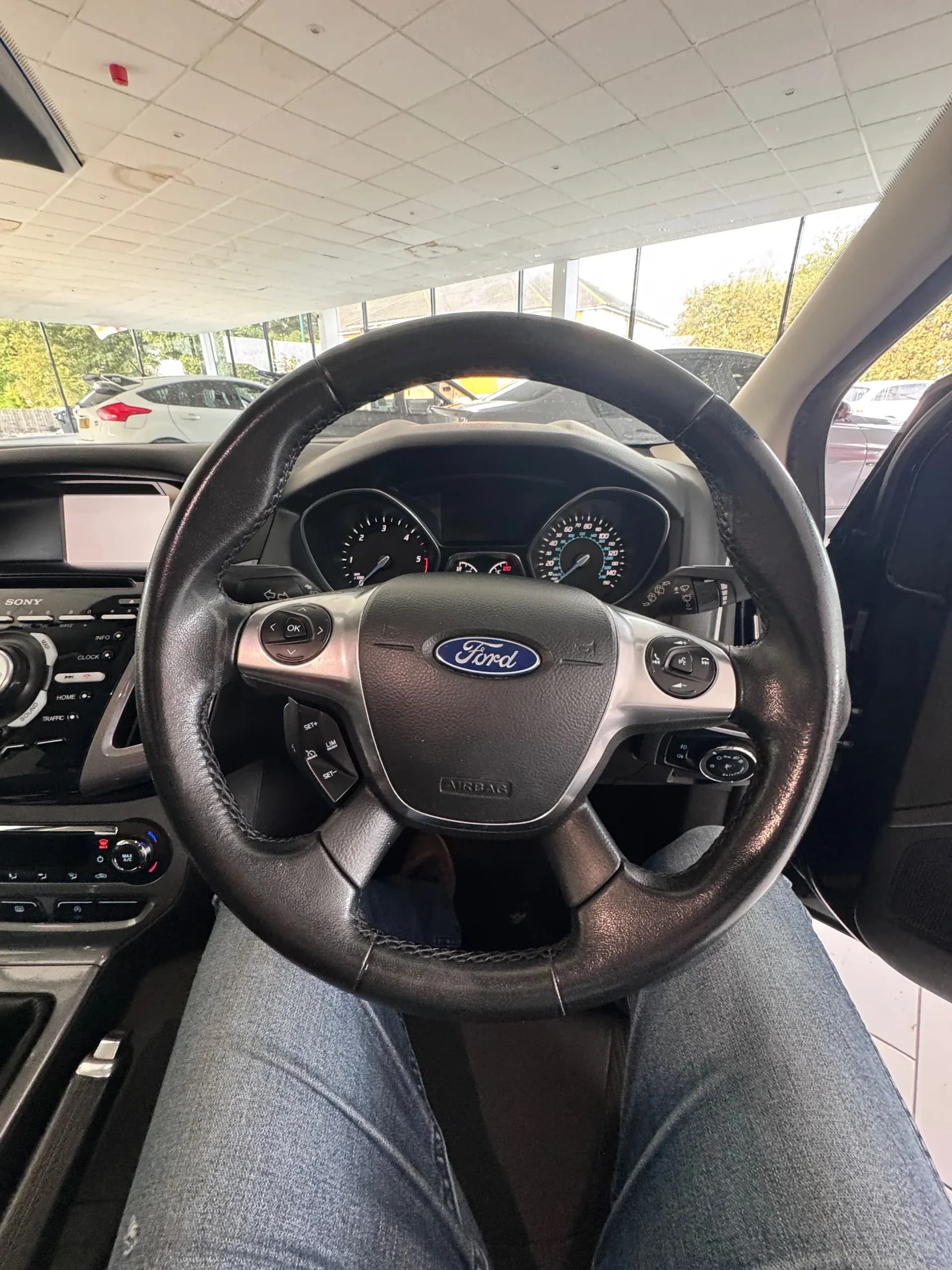 Vehicle photo — dashboard