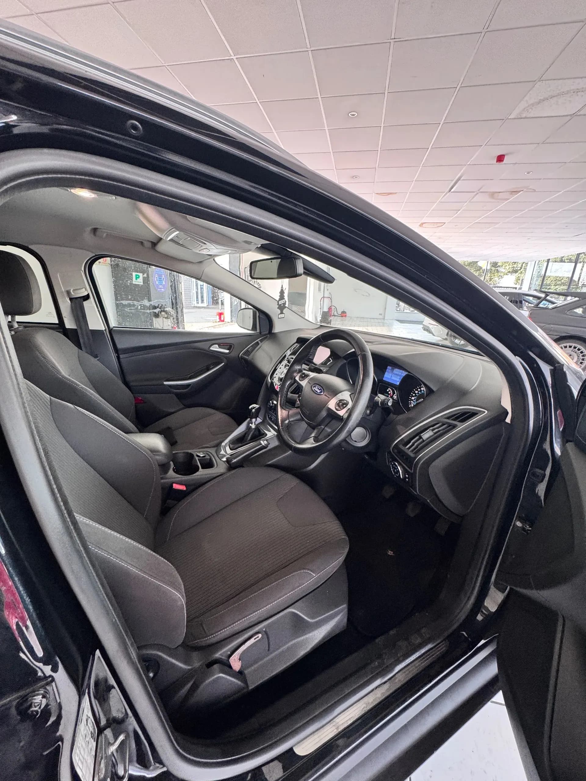 Vehicle photo — front interior