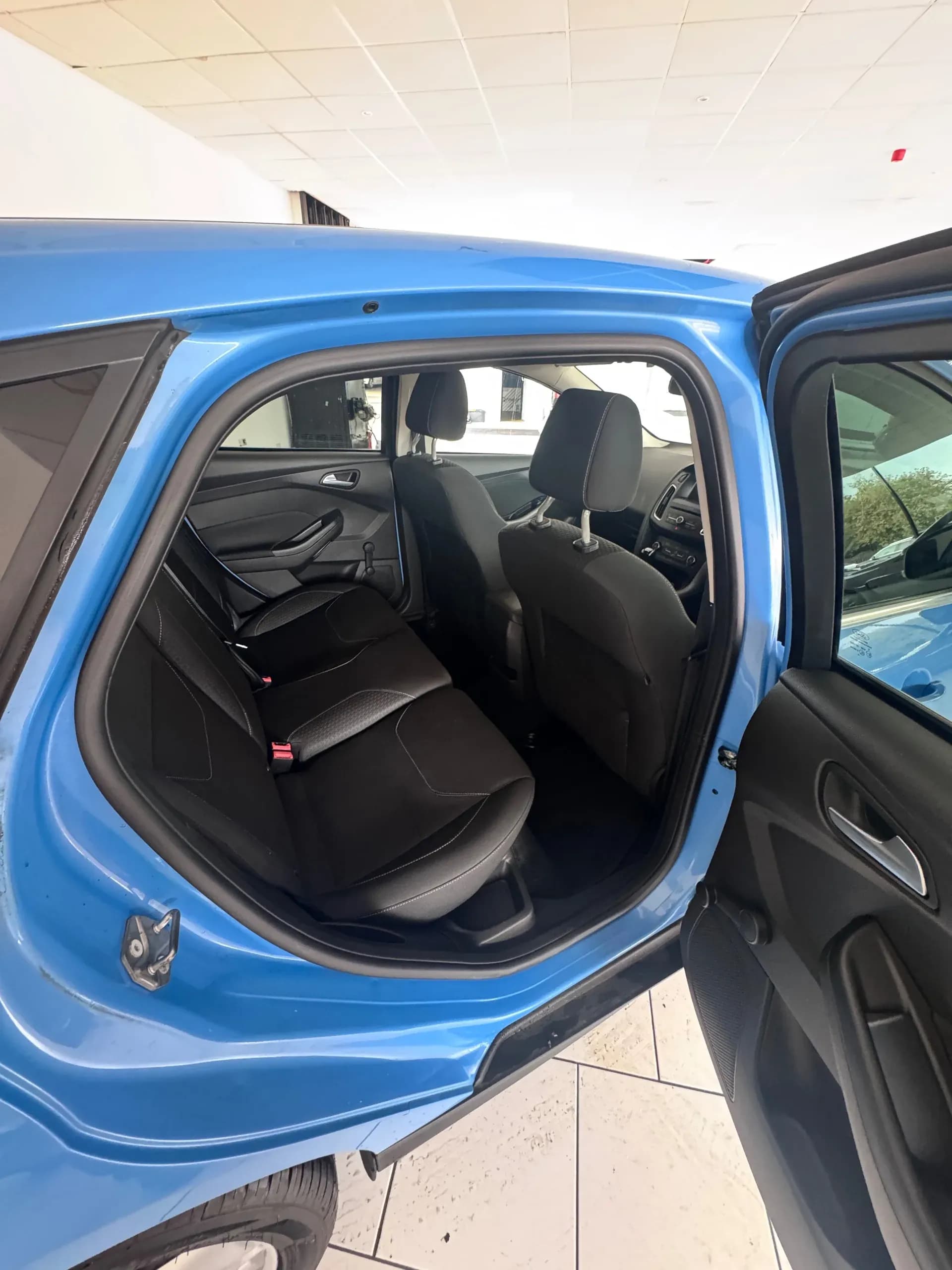 Vehicle photo — rear interior