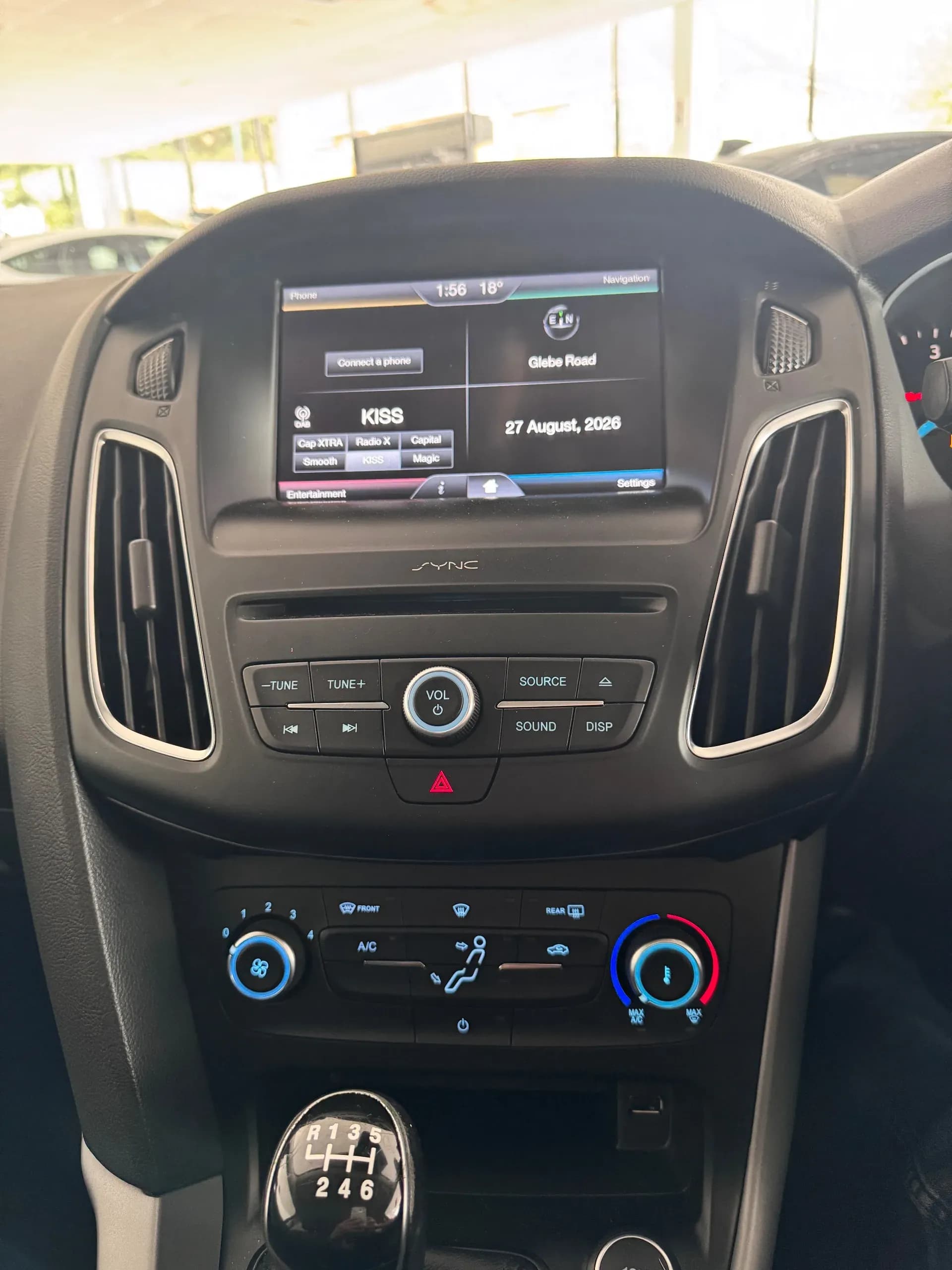 Vehicle photo — feature