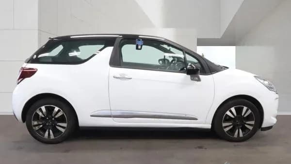 Vehicle photo — os profile